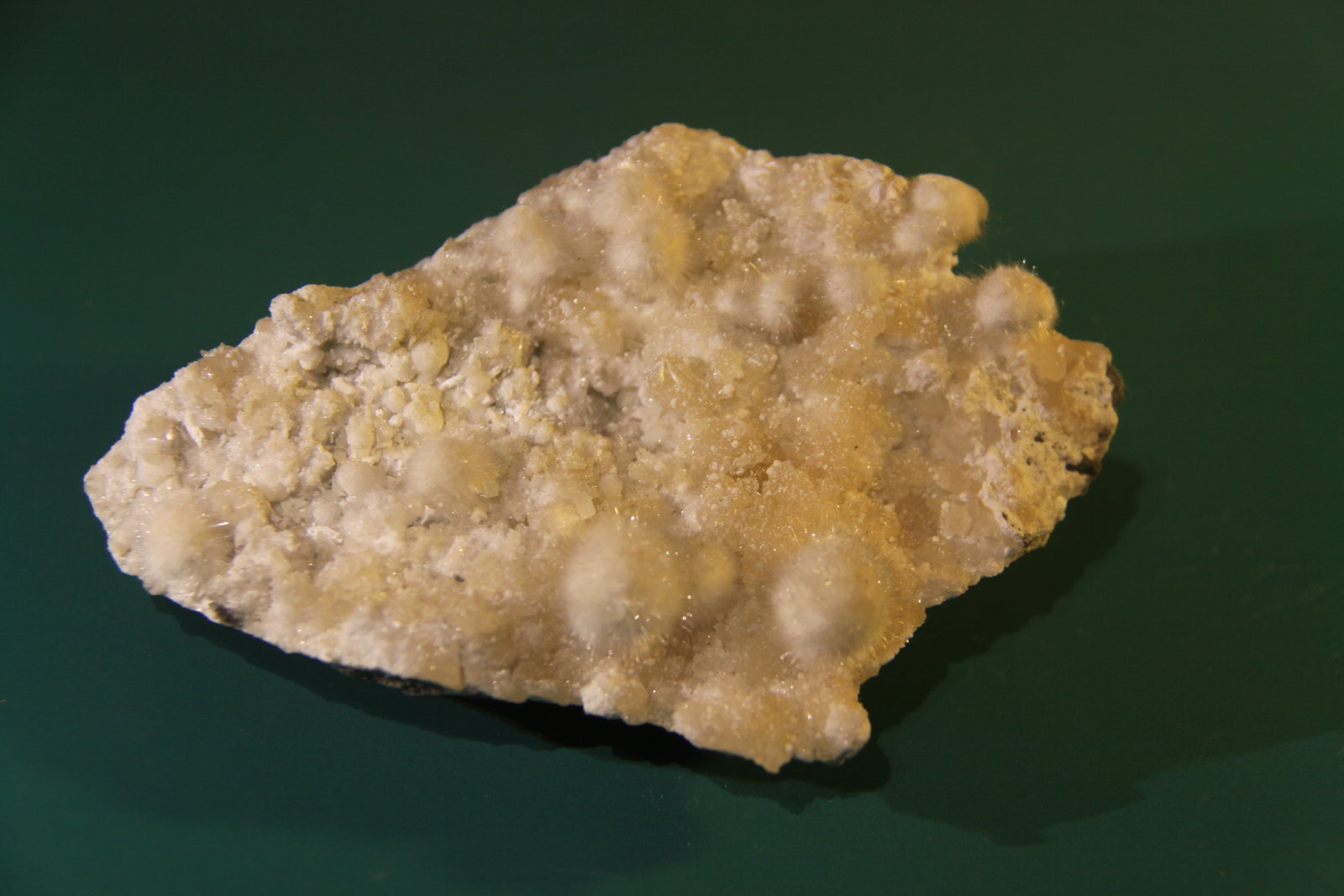 Okenite
97mm x 63mm x 26mm
(Autor: Firmo Espinar)