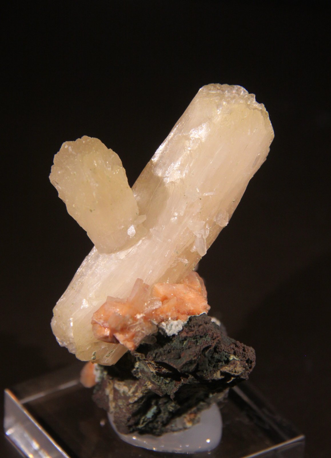Stilbite-Ca and Heulandite-Ca
36mm x 68mm x 42mm
(Autor: Firmo Espinar)