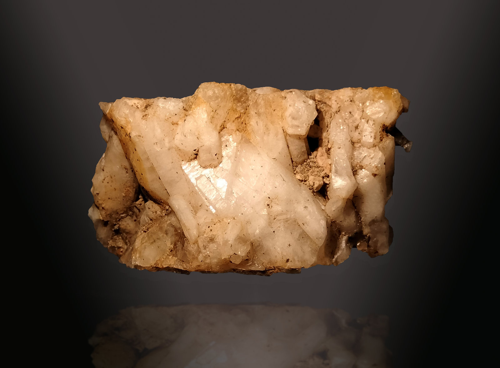 Quartz
41 mm x 24 mm x 35 mm
(Autor: Firmo Espinar)