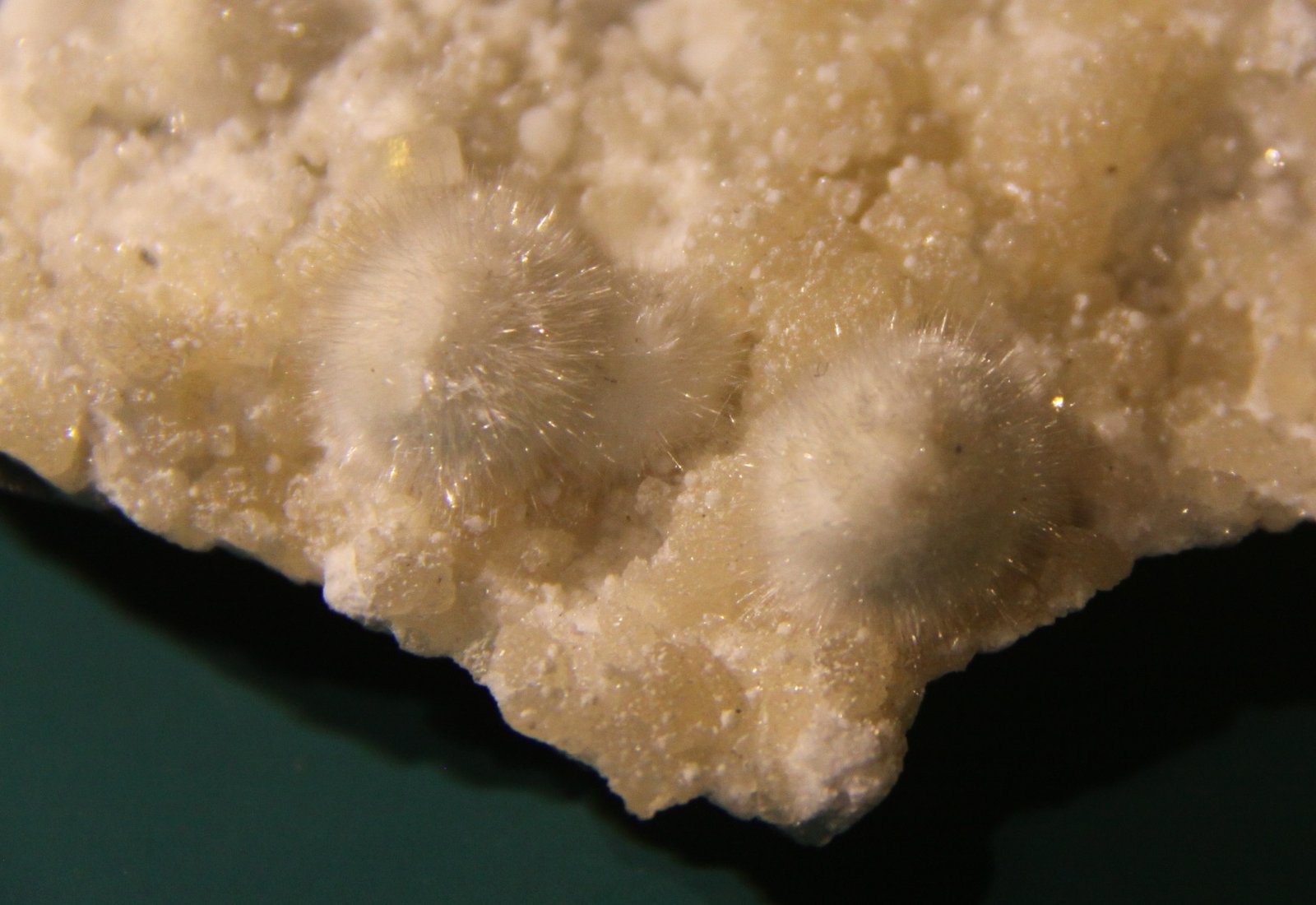 Okenite
Detail
(Autor: Firmo Espinar)