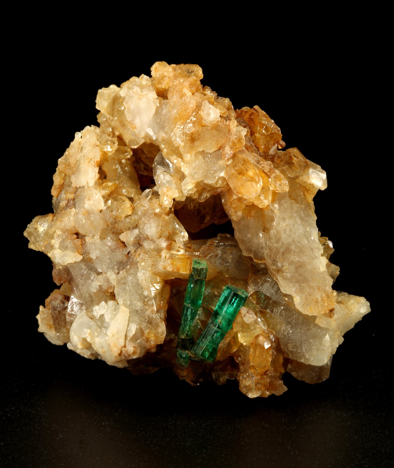 Beryl (variety emerald), Quartz
47x43x46mm - xls=11mm/16mm
(Autor: Fiebre Verde)