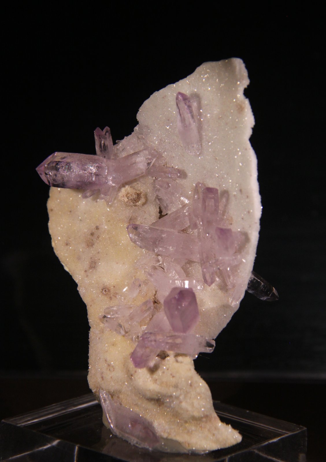 Quartz (variety amethyst)
68mm x 93mm x 36mm
(Autor: Firmo Espinar)