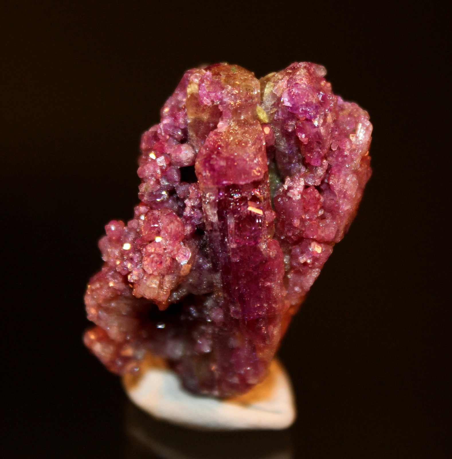 Vesuvianite var. <br />{LOCALITAT}