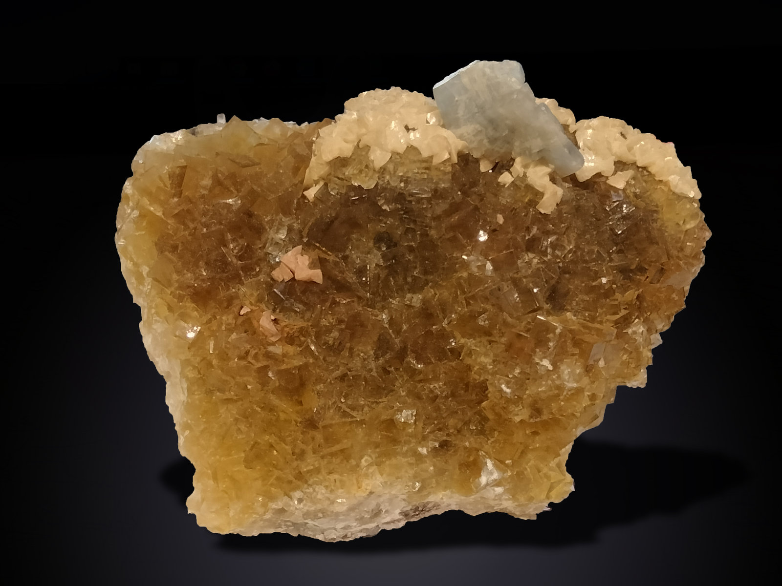 Fluorite, Dolomite and Baryte
110 mm x 100 mm x 44 mm
(Autor: Firmo Espinar)