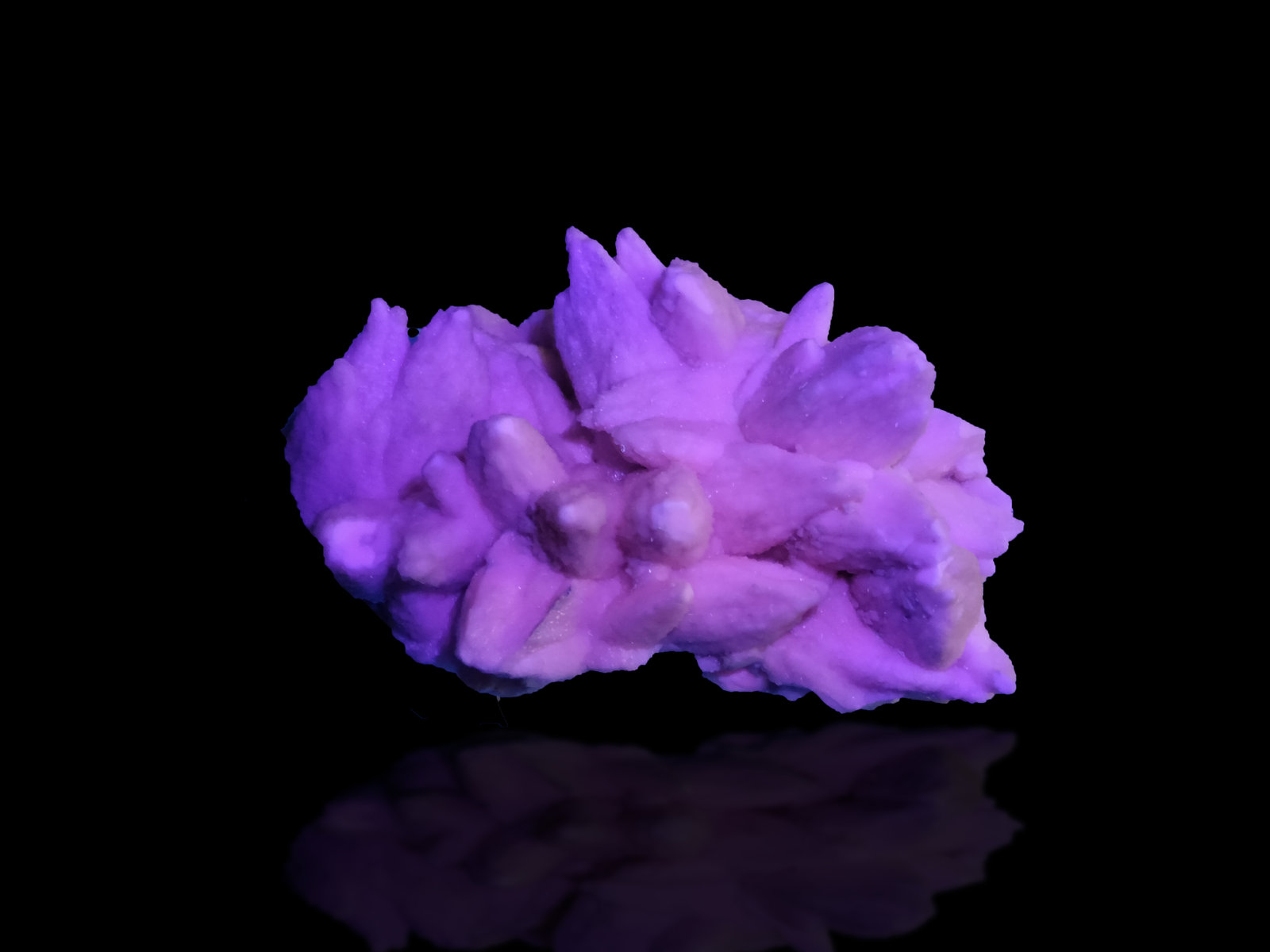 Calcite
106 mm x 64 mm x 52 mm
(Autor: Firmo Espinar)