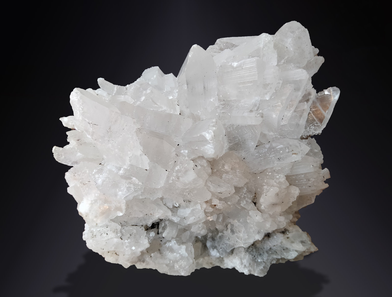 Gypsum
135 mm x 100 mm x 90 mm
(Autor: Firmo Espinar)