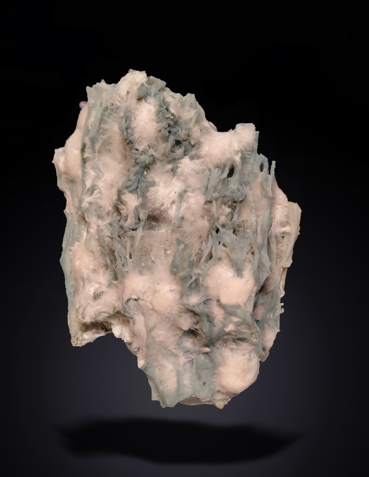 Chalcedony and Okenite
48 mm x 64 mm x 30 mm
(Autor: Firmo Espinar)