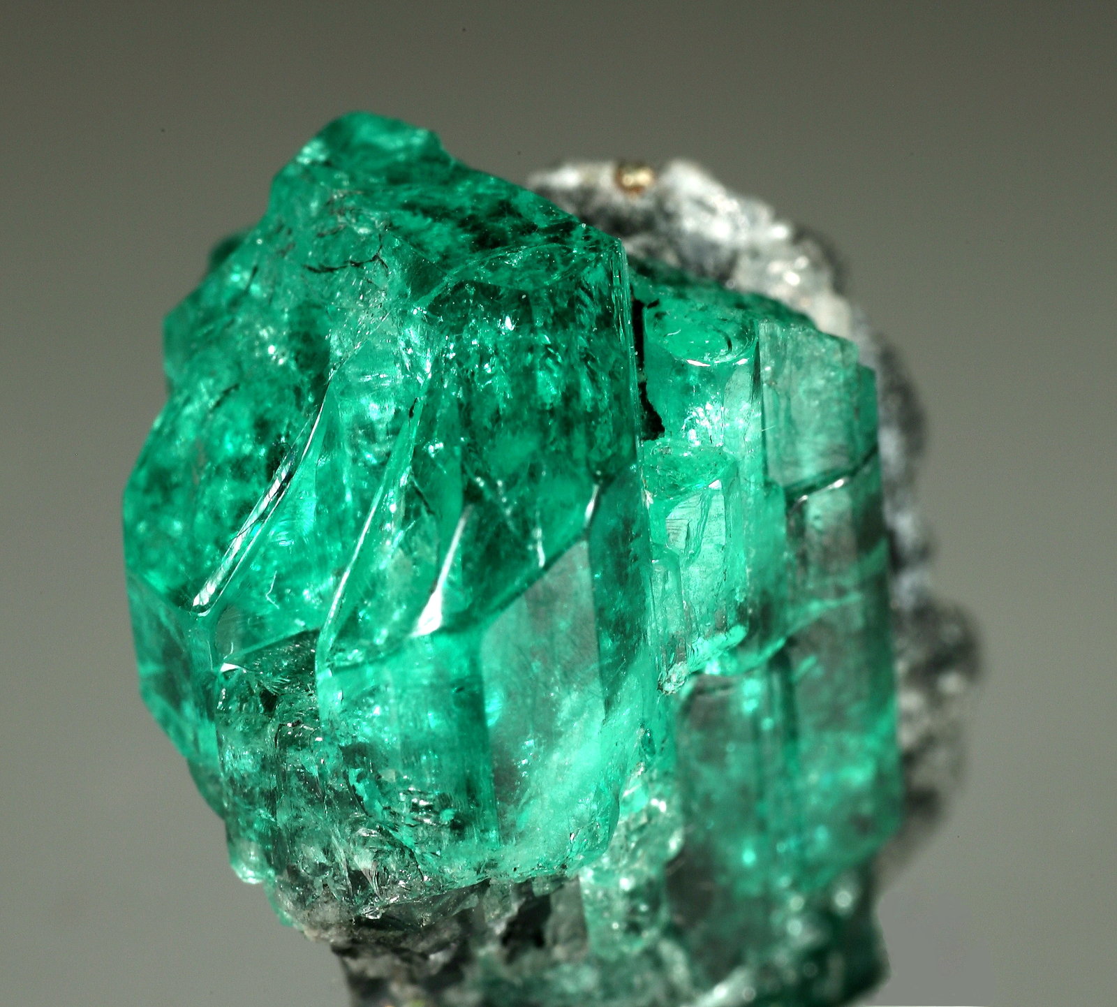 Beryl (variety emerald)
aggregate=18x13mm
(Autor: Fiebre Verde)