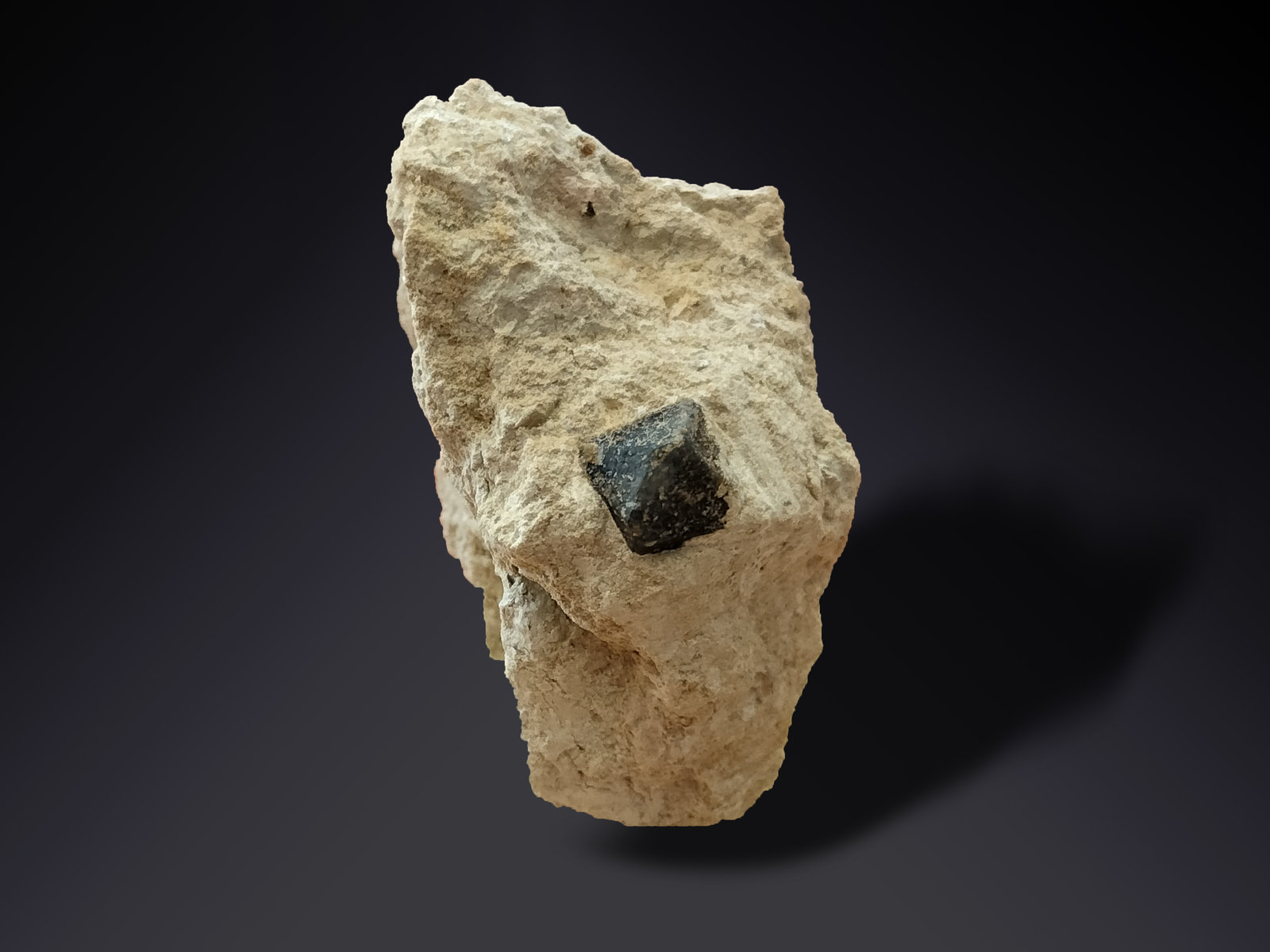 Quartz
22 mm x 46 mm x 30 mm
(Autor: Firmo Espinar)