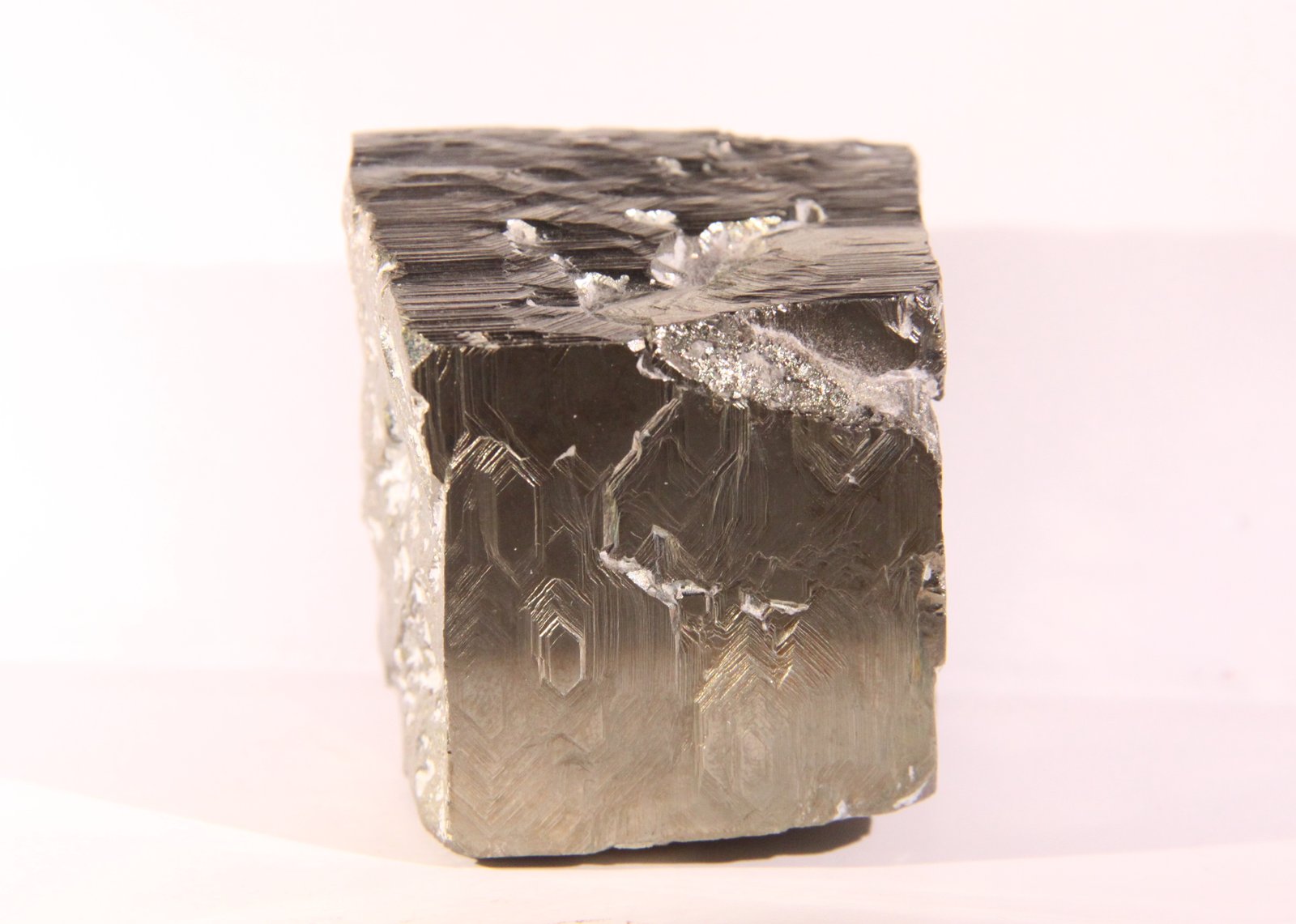 Pyrite
36mm x 42mm x 32mm
(Autor: Firmo Espinar)