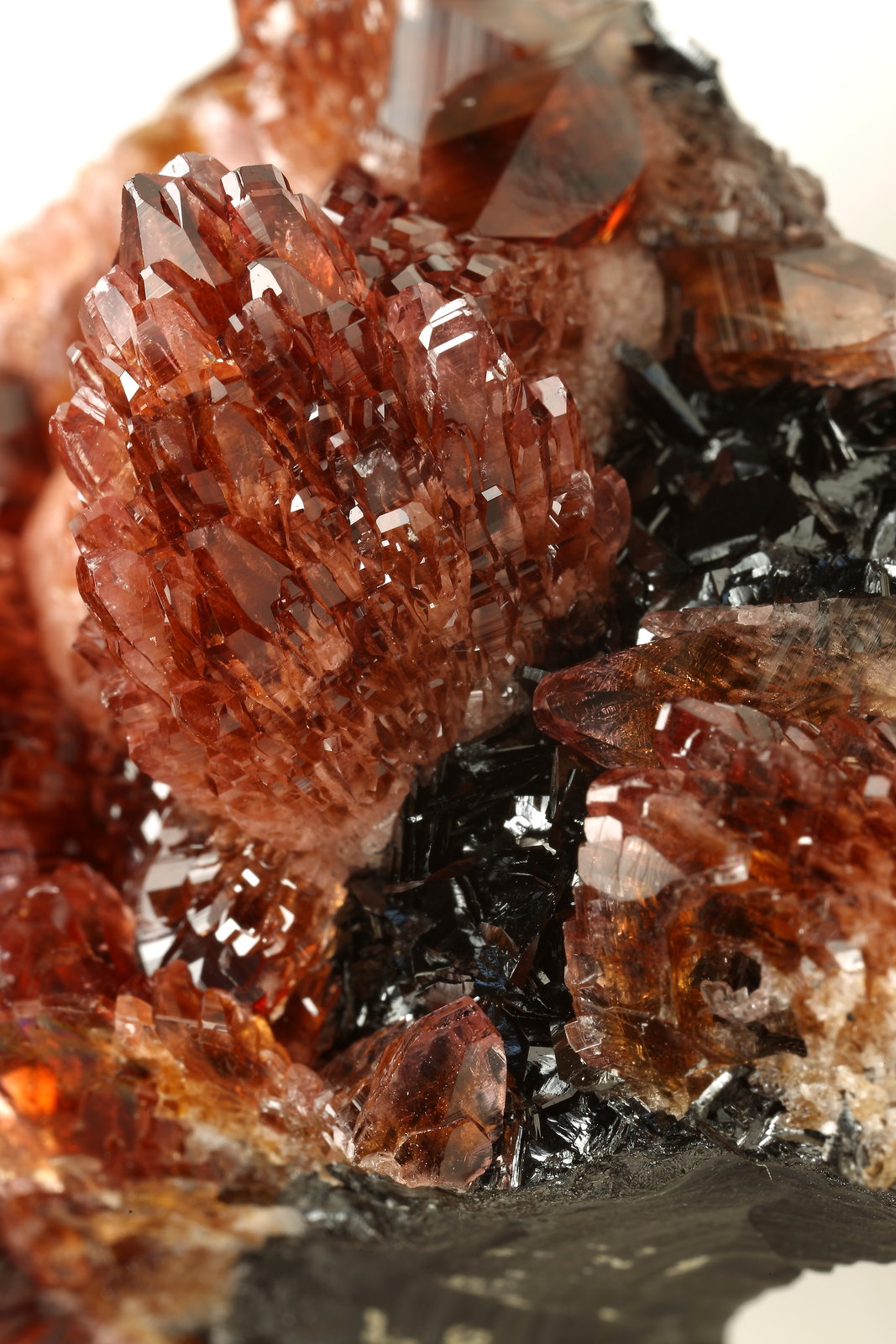 Rhodochrosite, Manganite
38x39x28mm
(Autor: Fiebre Verde)