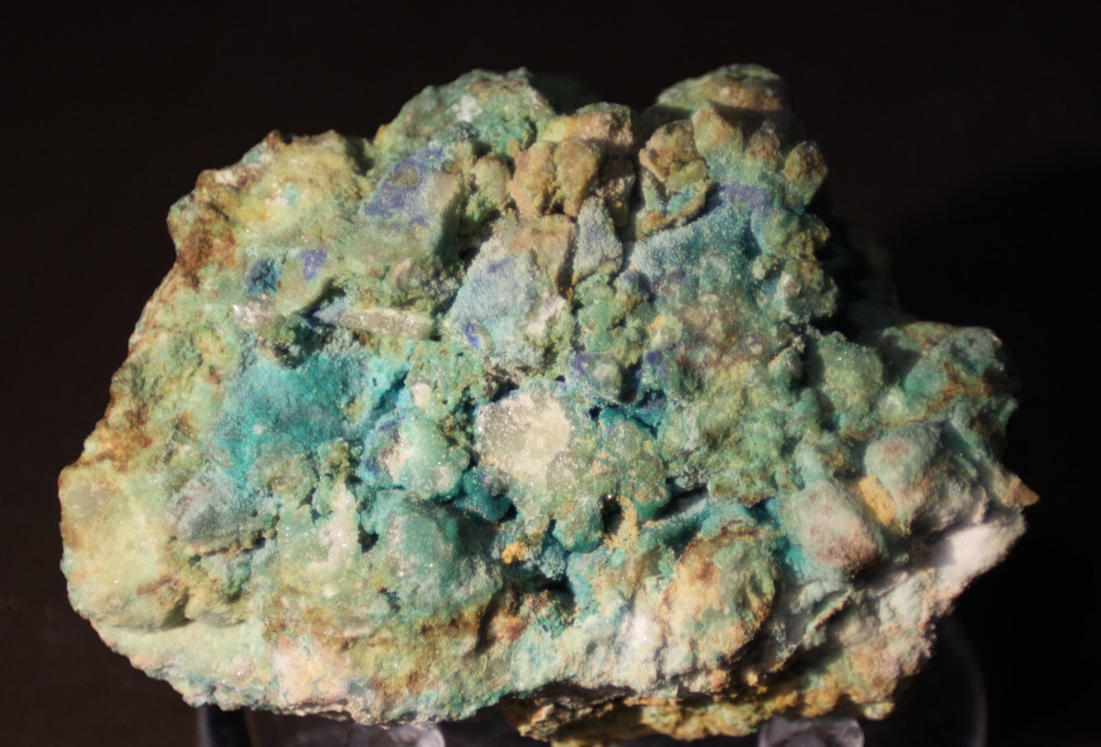 Chrysocolla
60mm x 45mm x 35mm
(Autor: Firmo Espinar)