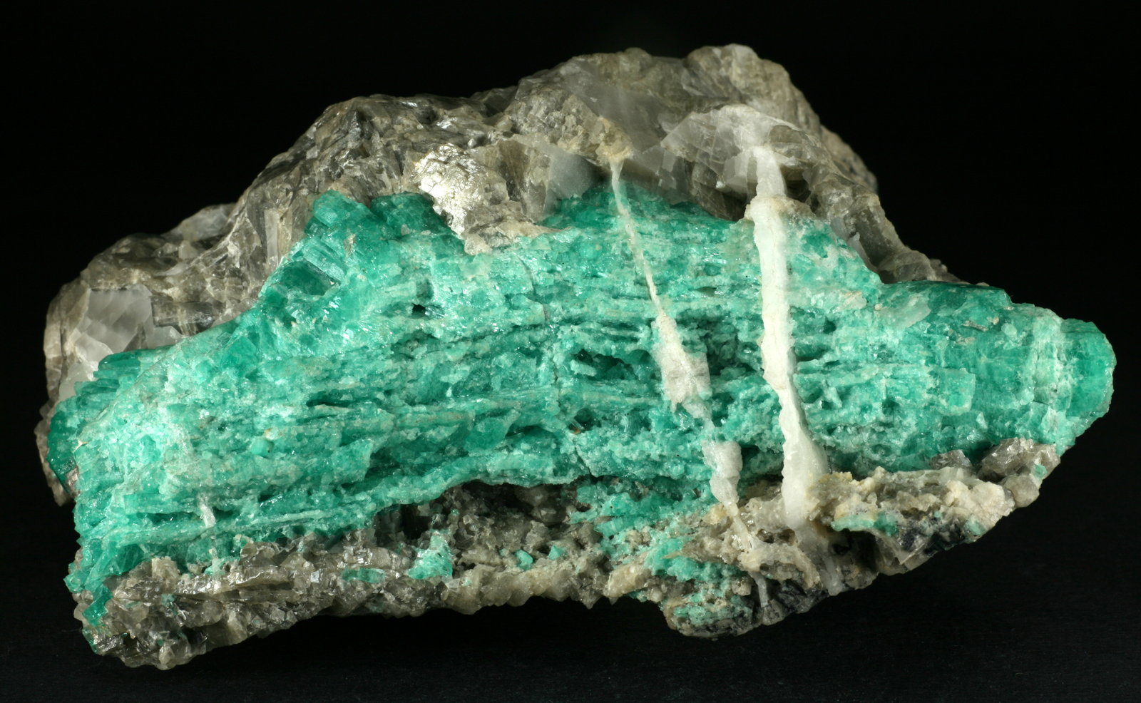 Beryl (variety emerald), Calcite
12x11x5cm
(Autor: Fiebre Verde)