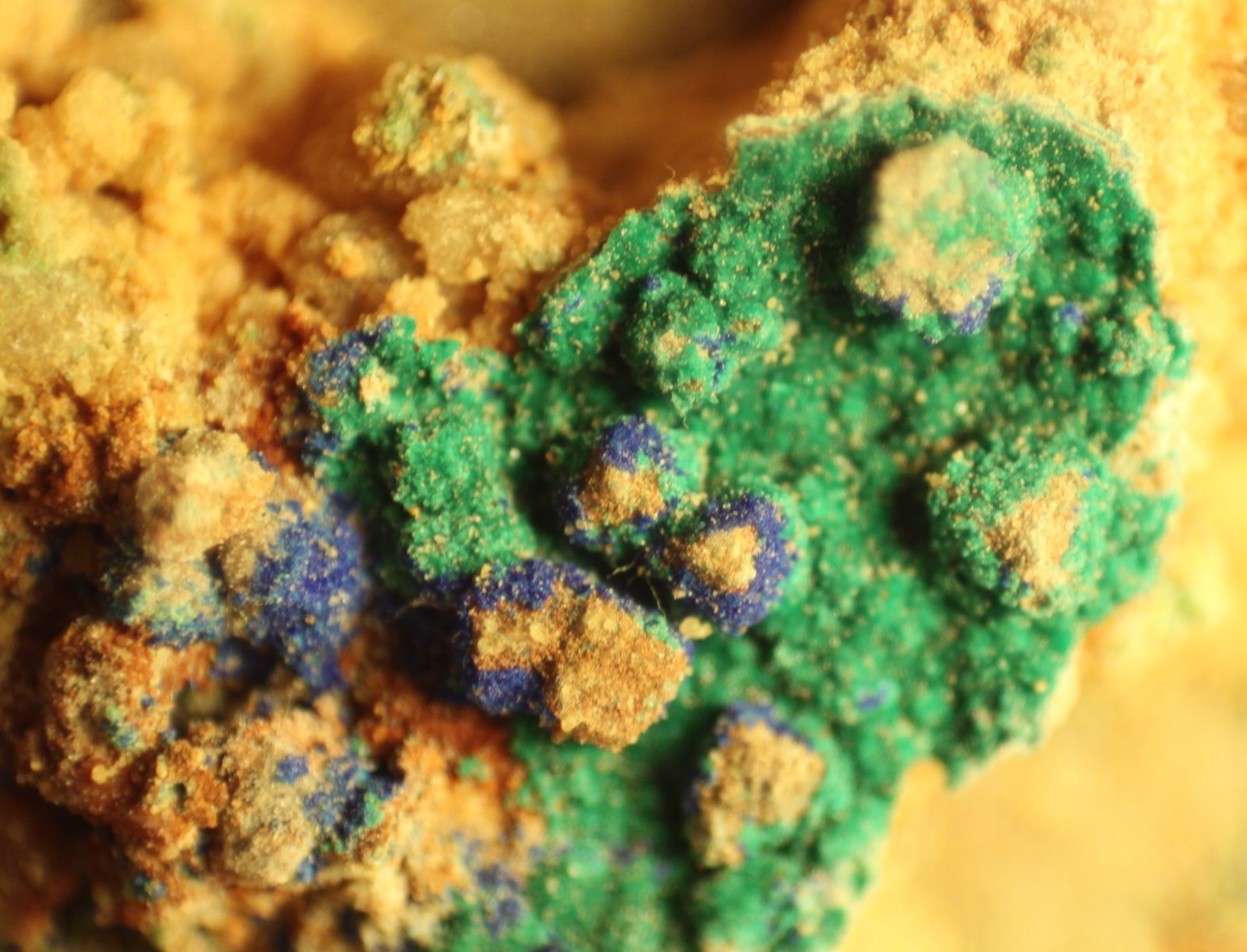 Azurite and Malachite
62mm x 70mm x 36 mm
(Autor: Firmo Espinar)