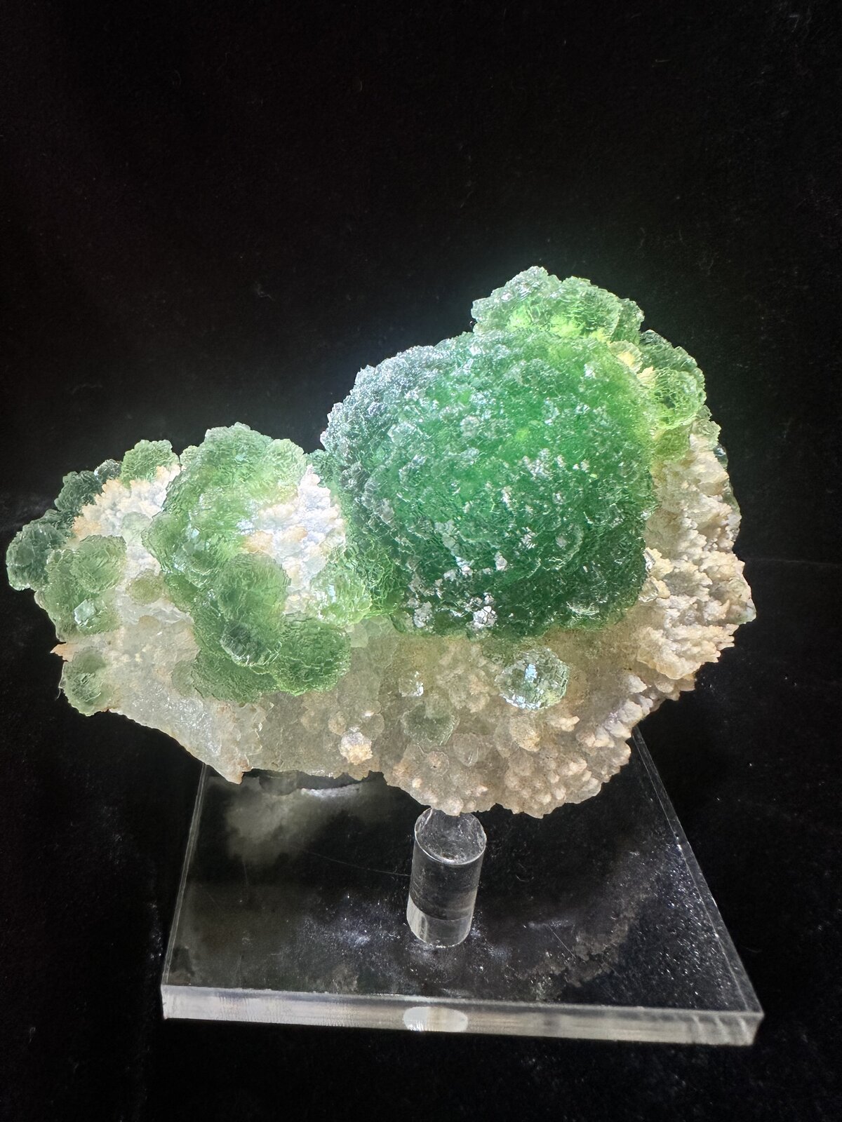 Fluorite with Quartz
15x11cm
(Autor: QT.JojoGuo)