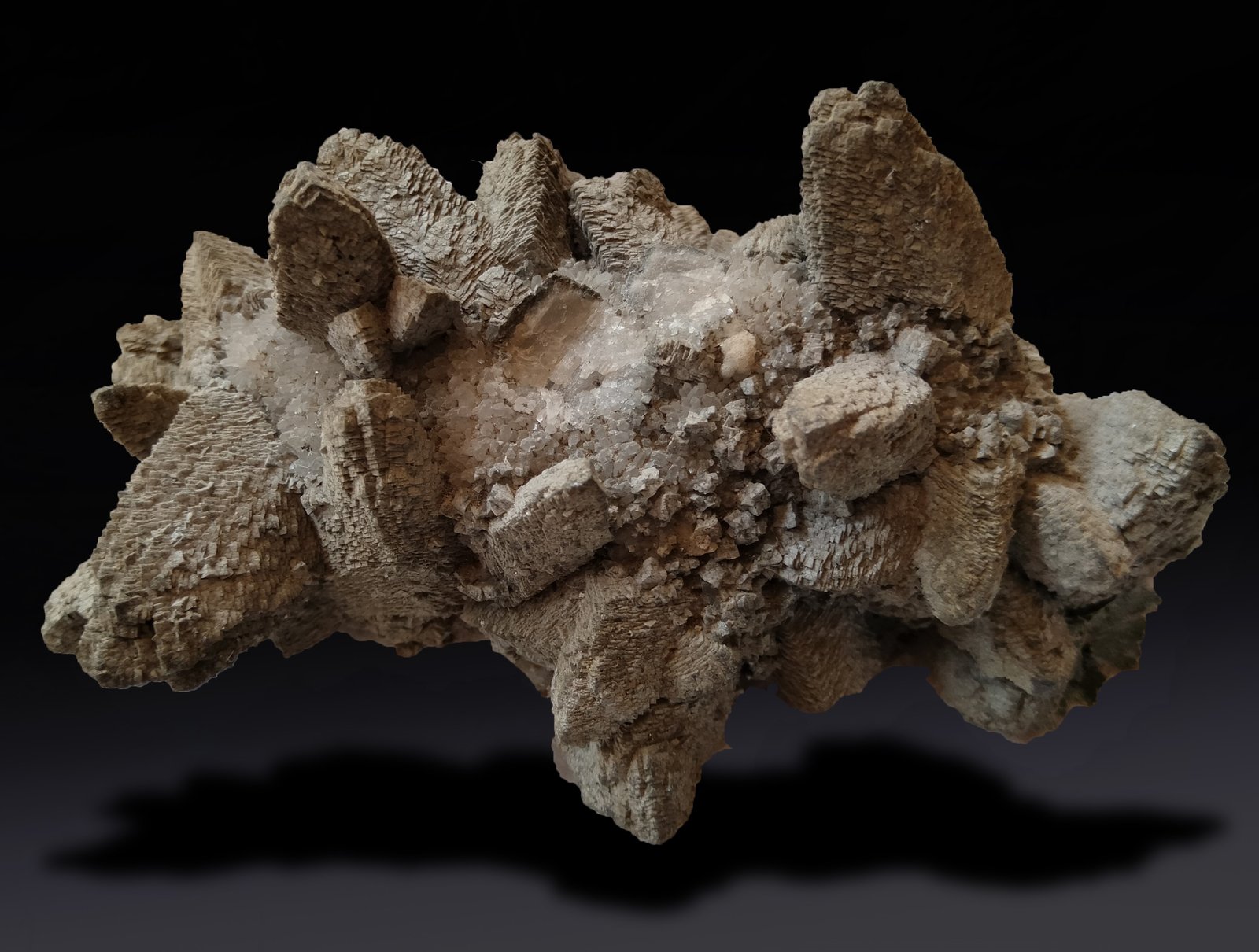 Dolomite, Calcite<br />{LOCALITAT}