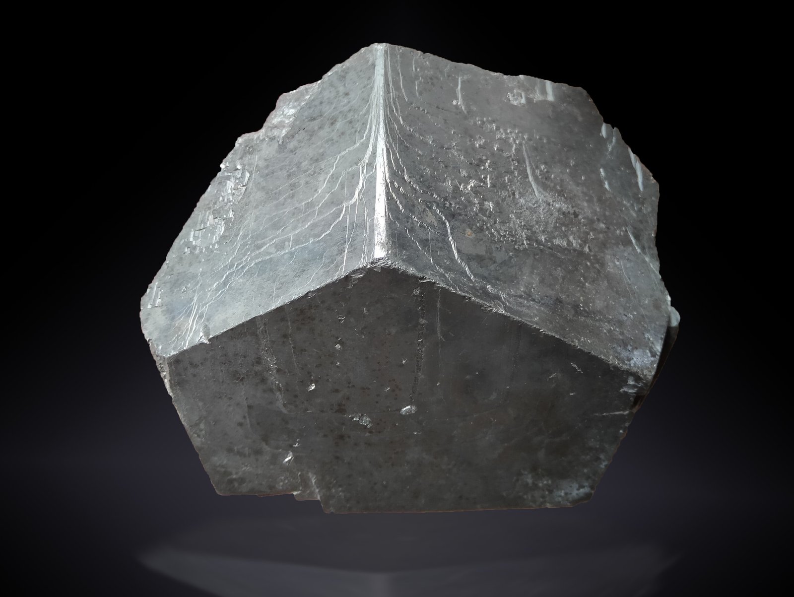 Pyrite
97 mm x 81 mm x 67 mm
(Autor: Firmo Espinar)
