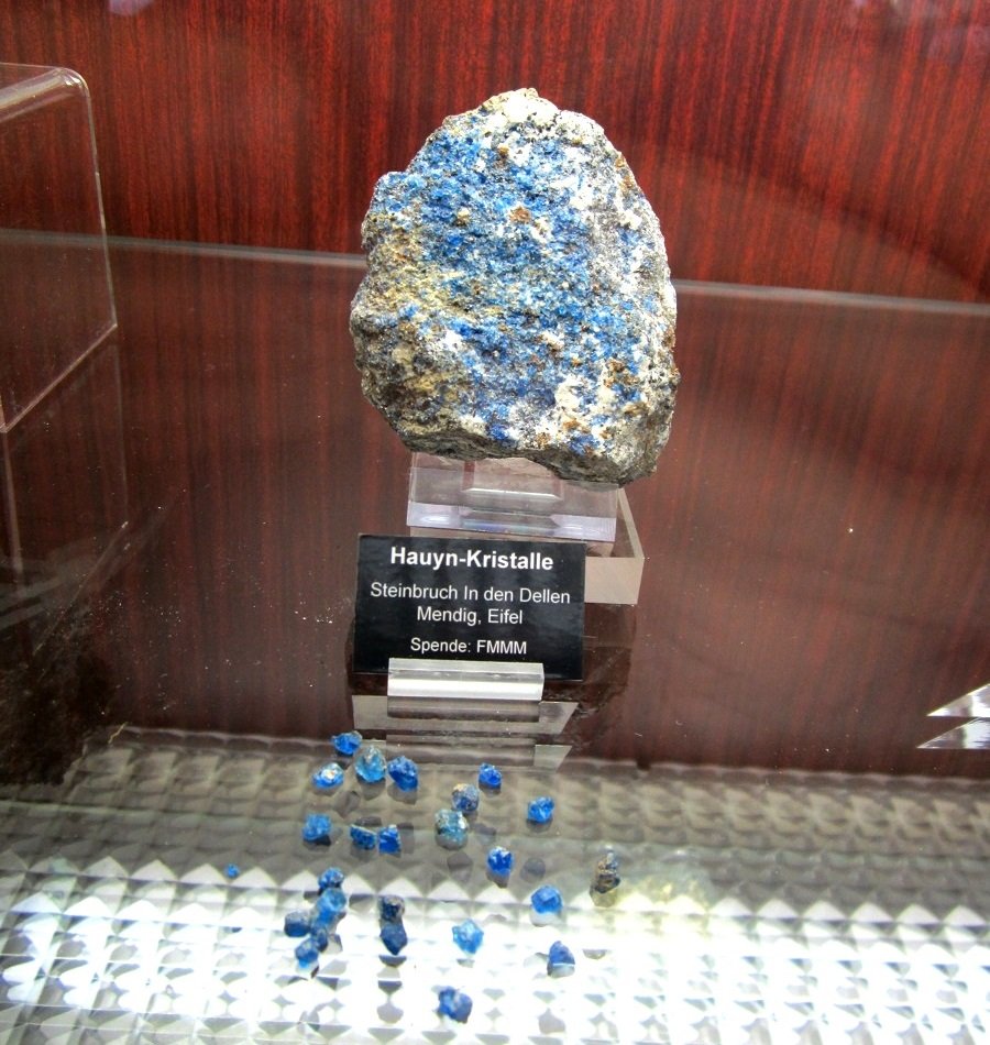 Specimen height 7 cm
(Autor: Tobi)