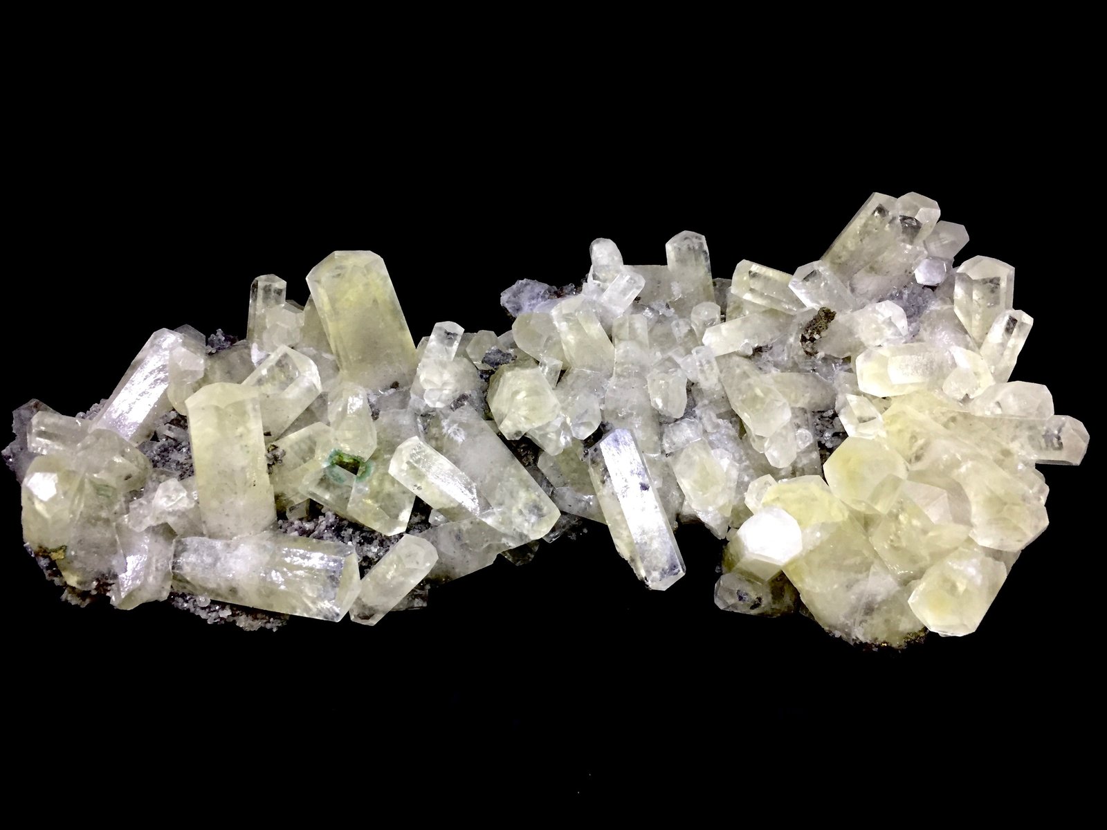 Calcite
17.5 cm x 7 cm x 3 cm
(Autor: Turbo)