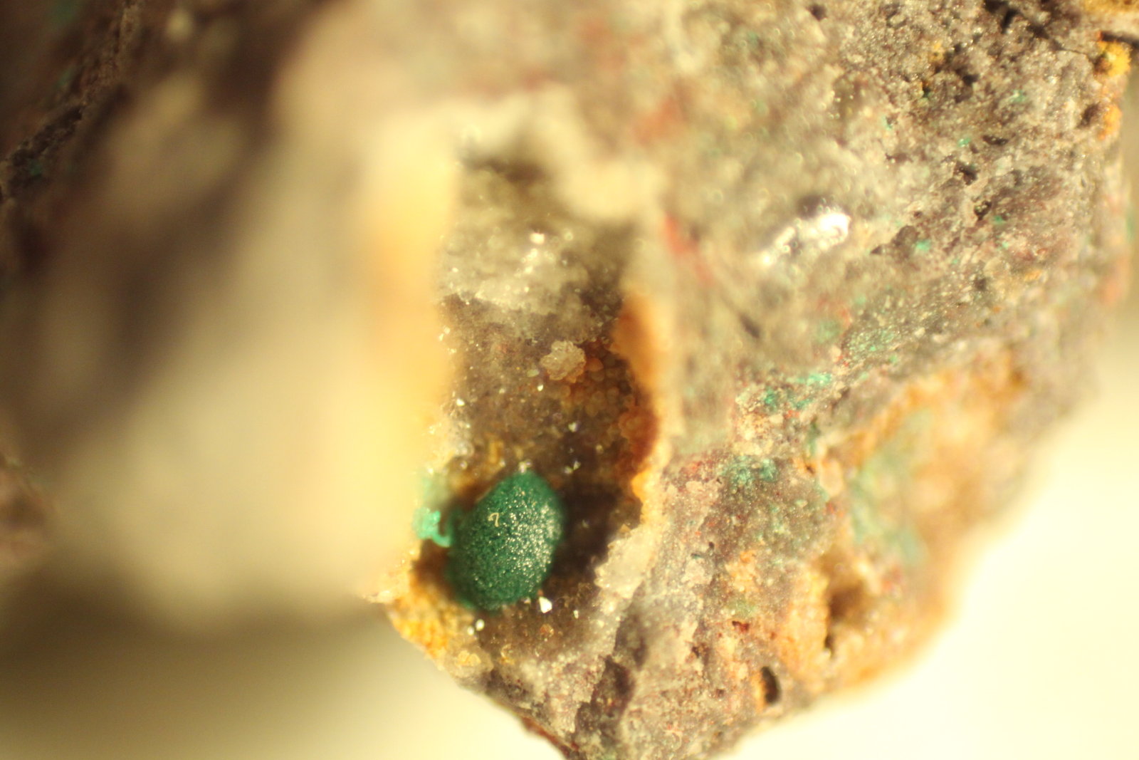 Malachite
Specimen size: 4 cm x 3 cm x 3 cm
(Autor: Firmo Espinar)