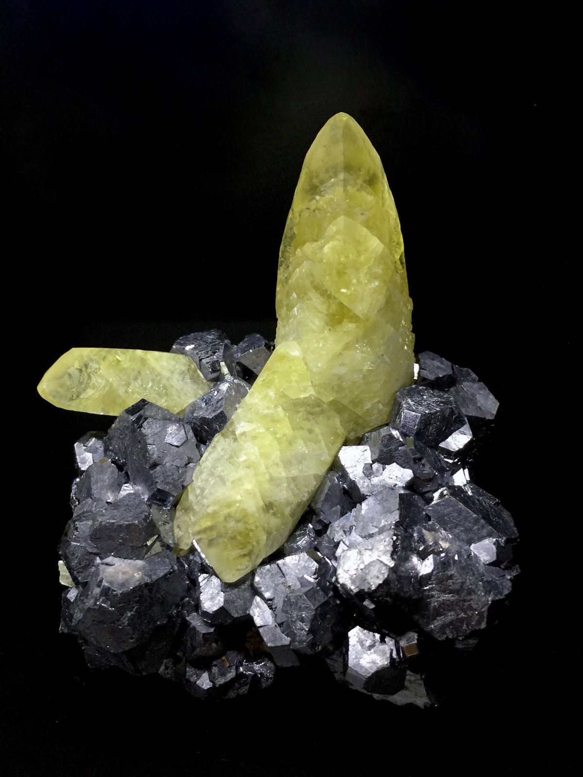 Calcite
13 cm x 11 cm
(Autor: Turbo)