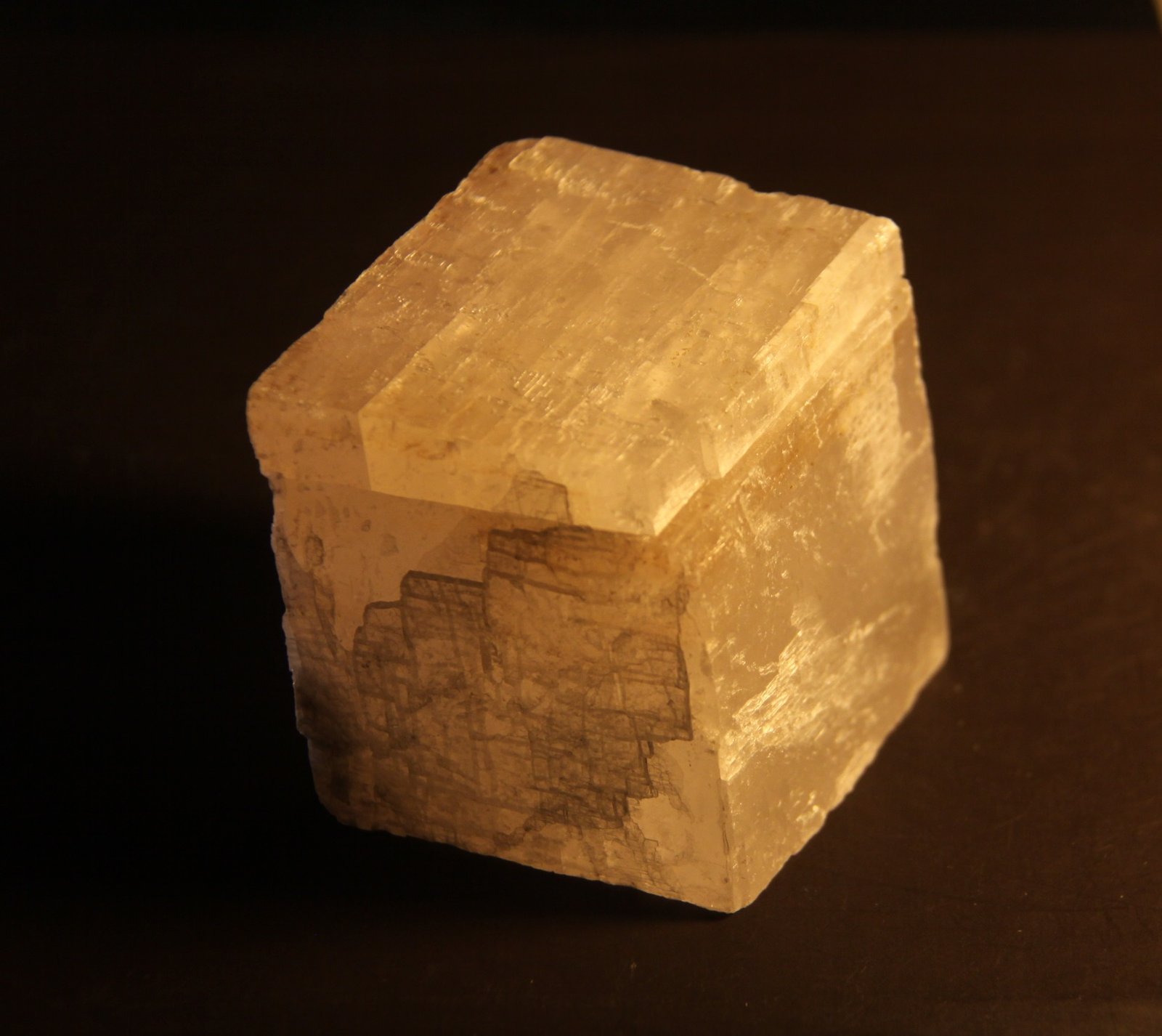 Calcite
62mm x 57mm x 41 mm
(Autor: Firmo Espinar)