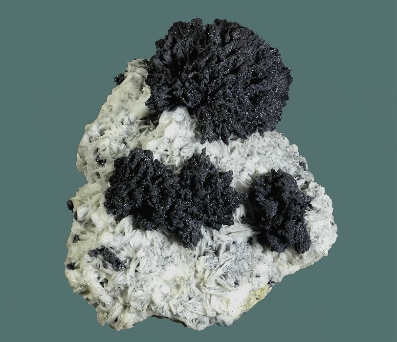 Galena (after Stibnite ) on Barite
118 x 100 x 60 mm
(Autor: GneissWare)