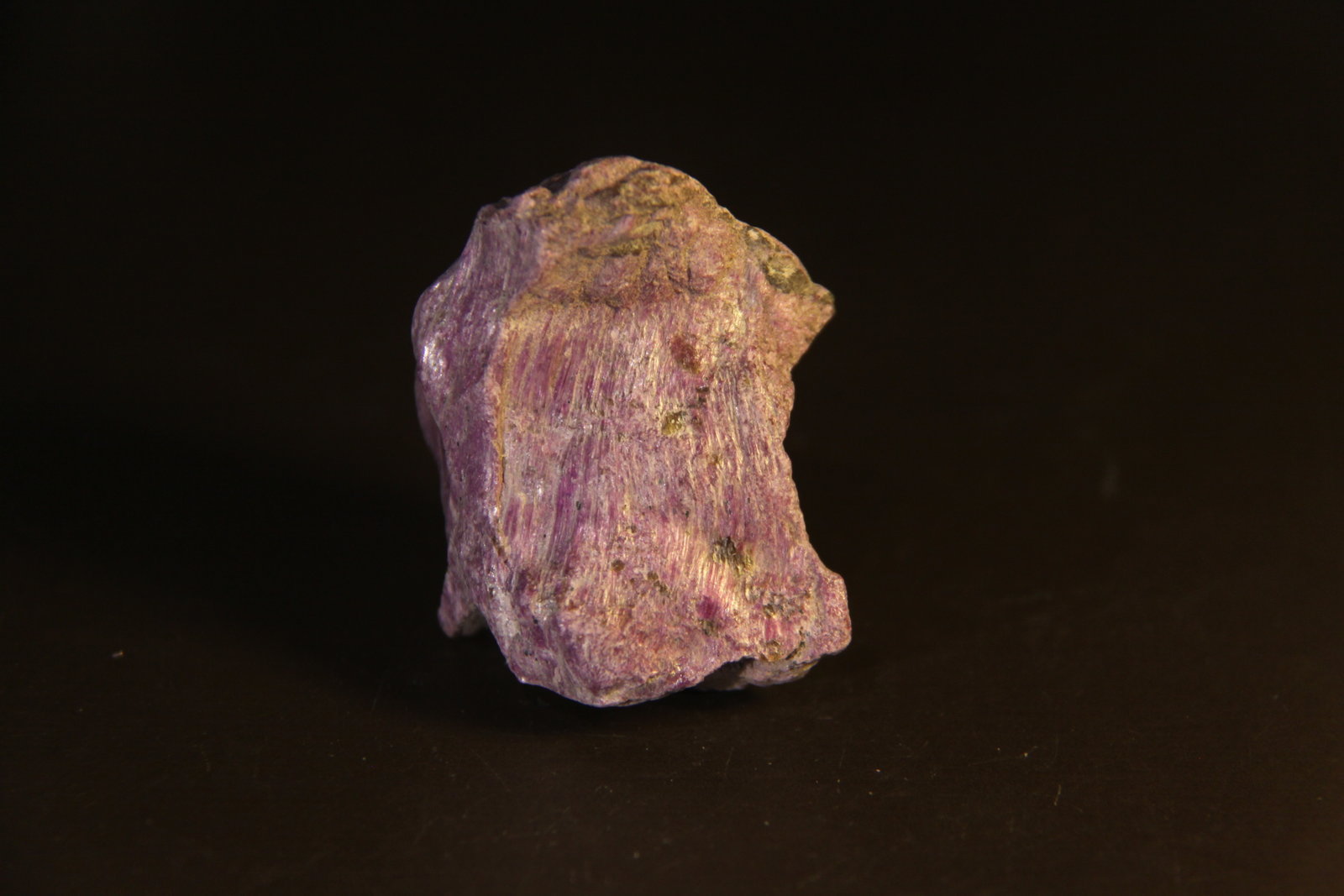 Stichtite
31mm x 42mm x 25mm
(Autor: Firmo Espinar)