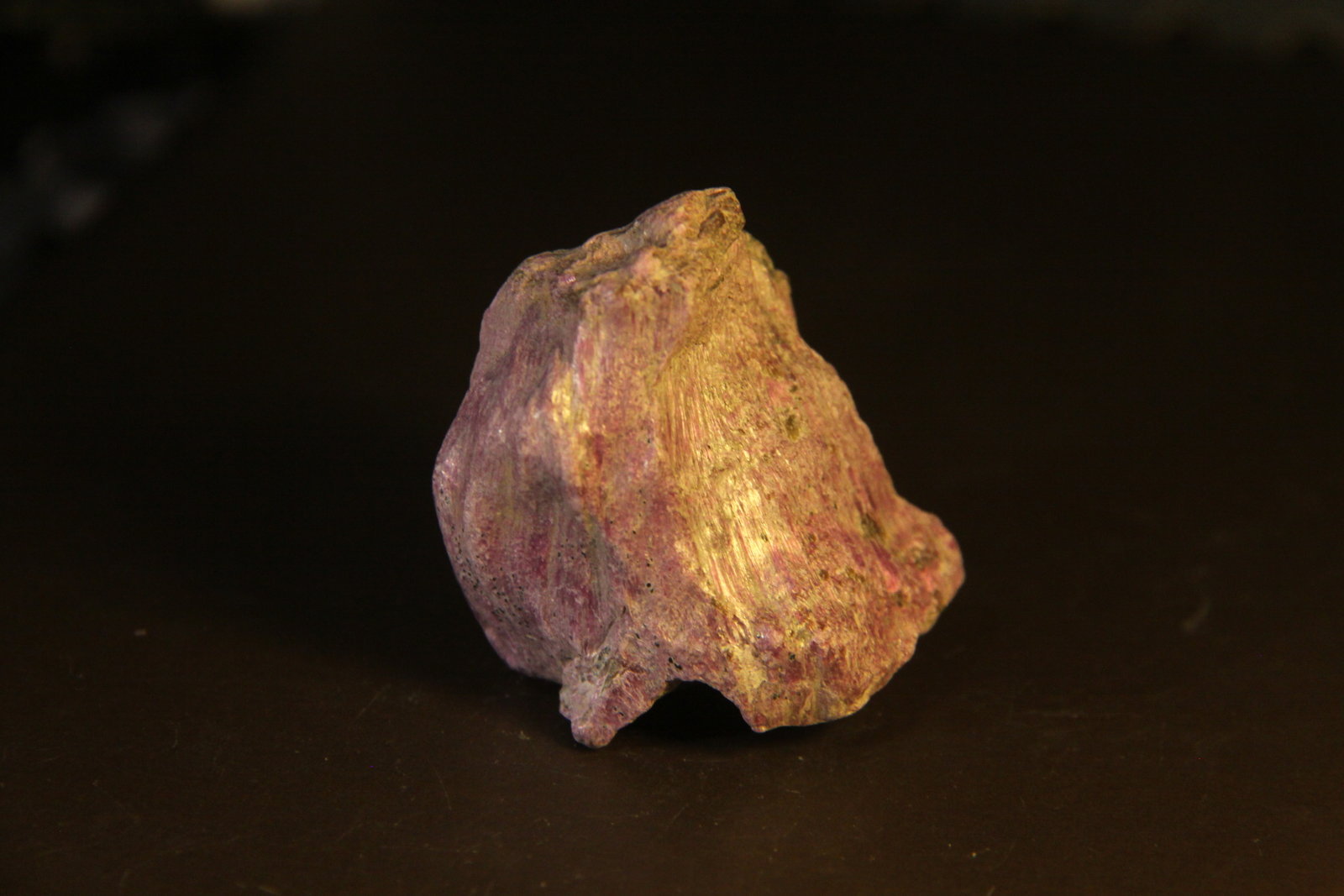 Stichtite
31mm x 42mm x 25mm
(Autor: Firmo Espinar)