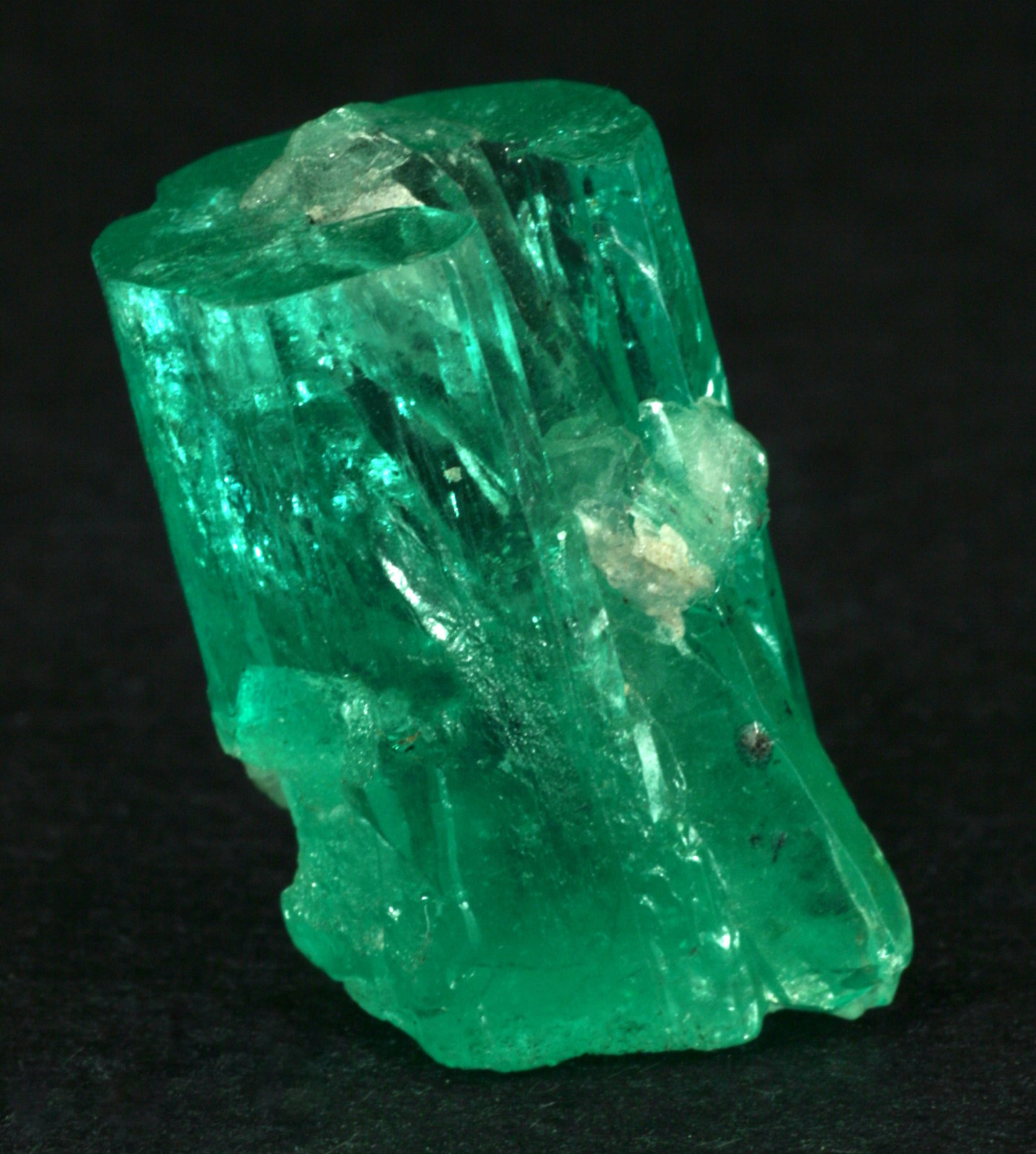Beryl (variety emerald), Quartz
xl=19mm
(Autor: Fiebre Verde)