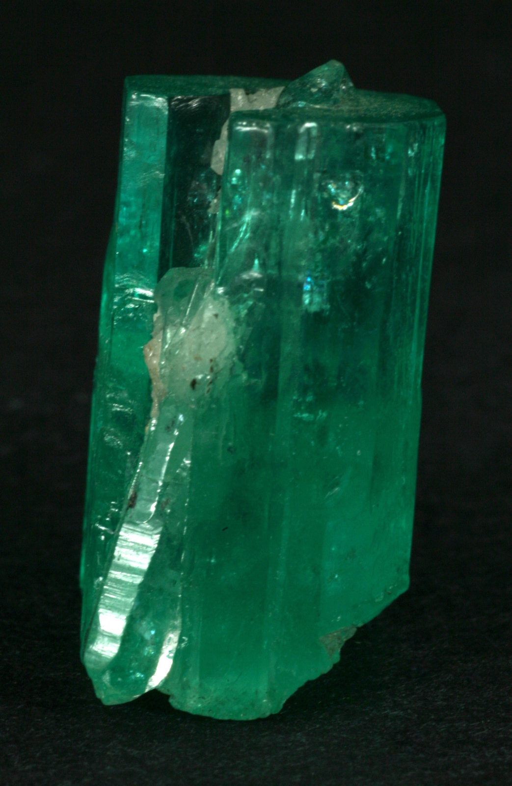 Beryl (variety emerald), Quartz
xl=19mm
(Autor: Fiebre Verde)