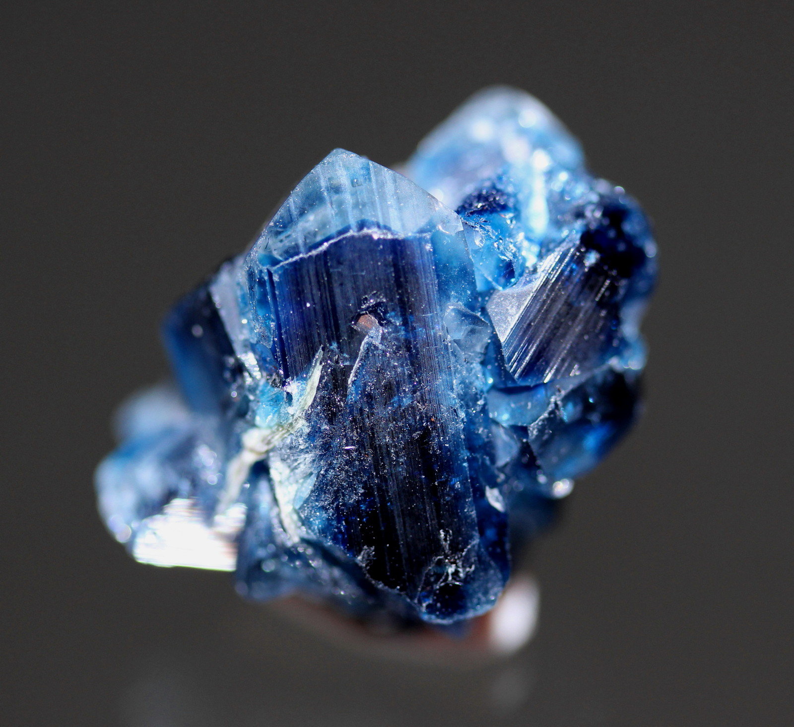 Euclase
23mm x 22mm x 18mm
(Autor: Don Lum)