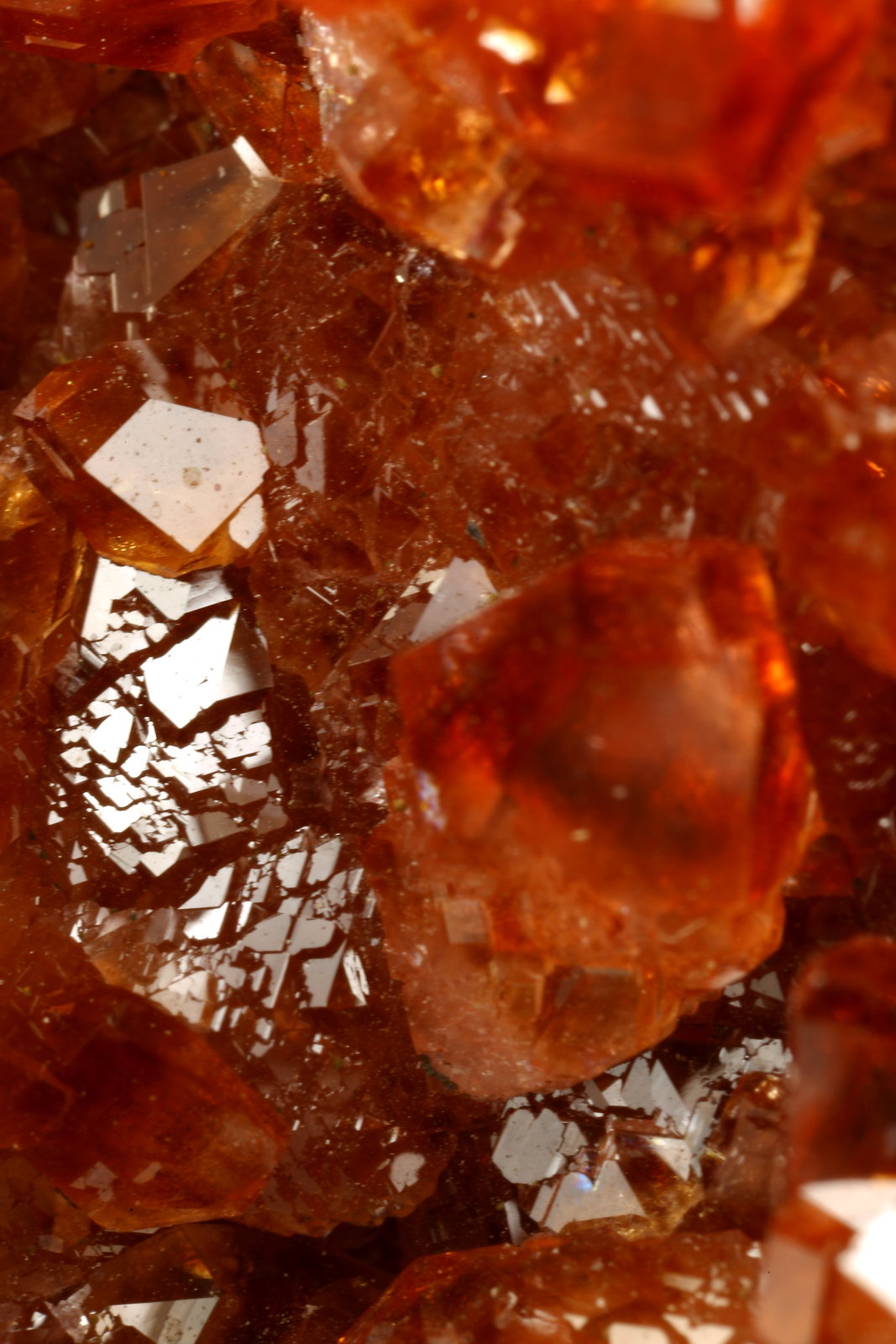 Rhodochrosite, Fluorite, Quartz, Goethite
115x110x50mm
(Autor: Fiebre Verde)