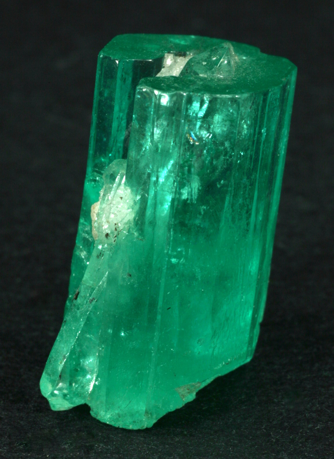 Beryl (variety emerald), Quartz
xl=19mm
(Autor: Fiebre Verde)