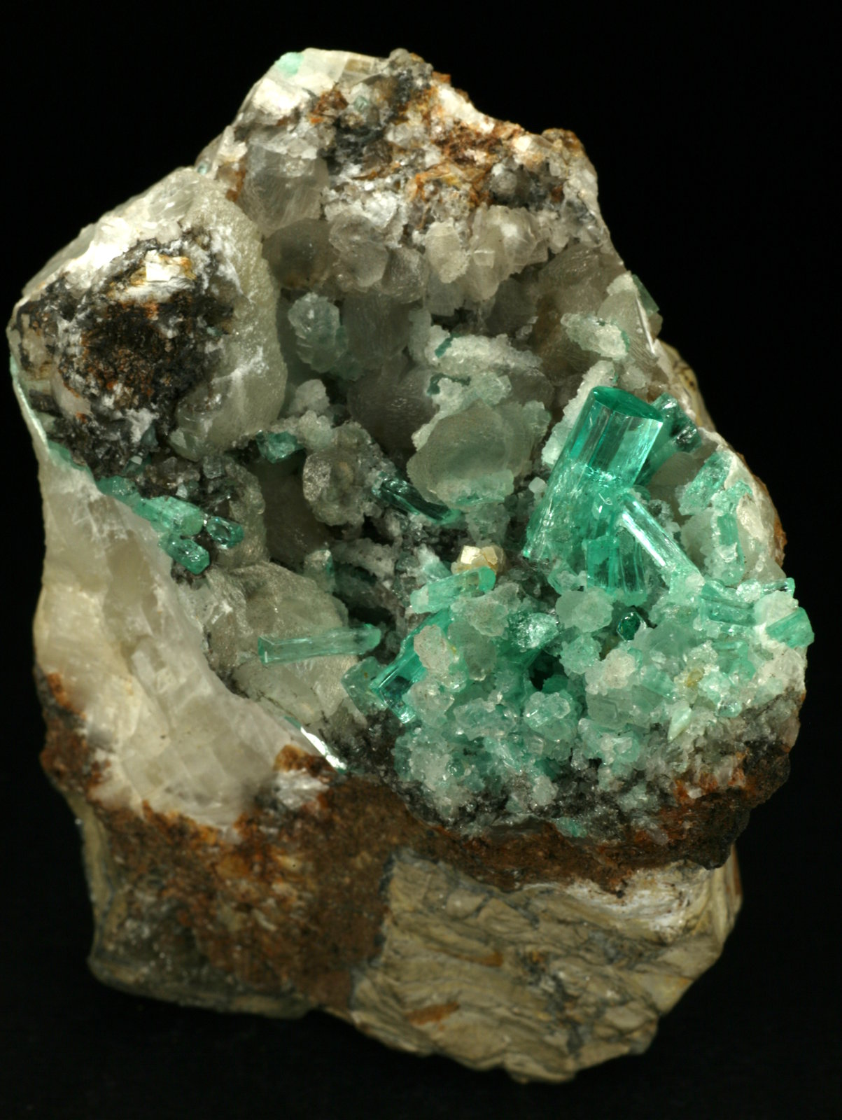 Beryl (variety emerald), Calcite
85x80x60mm
(Autor: Fiebre Verde)