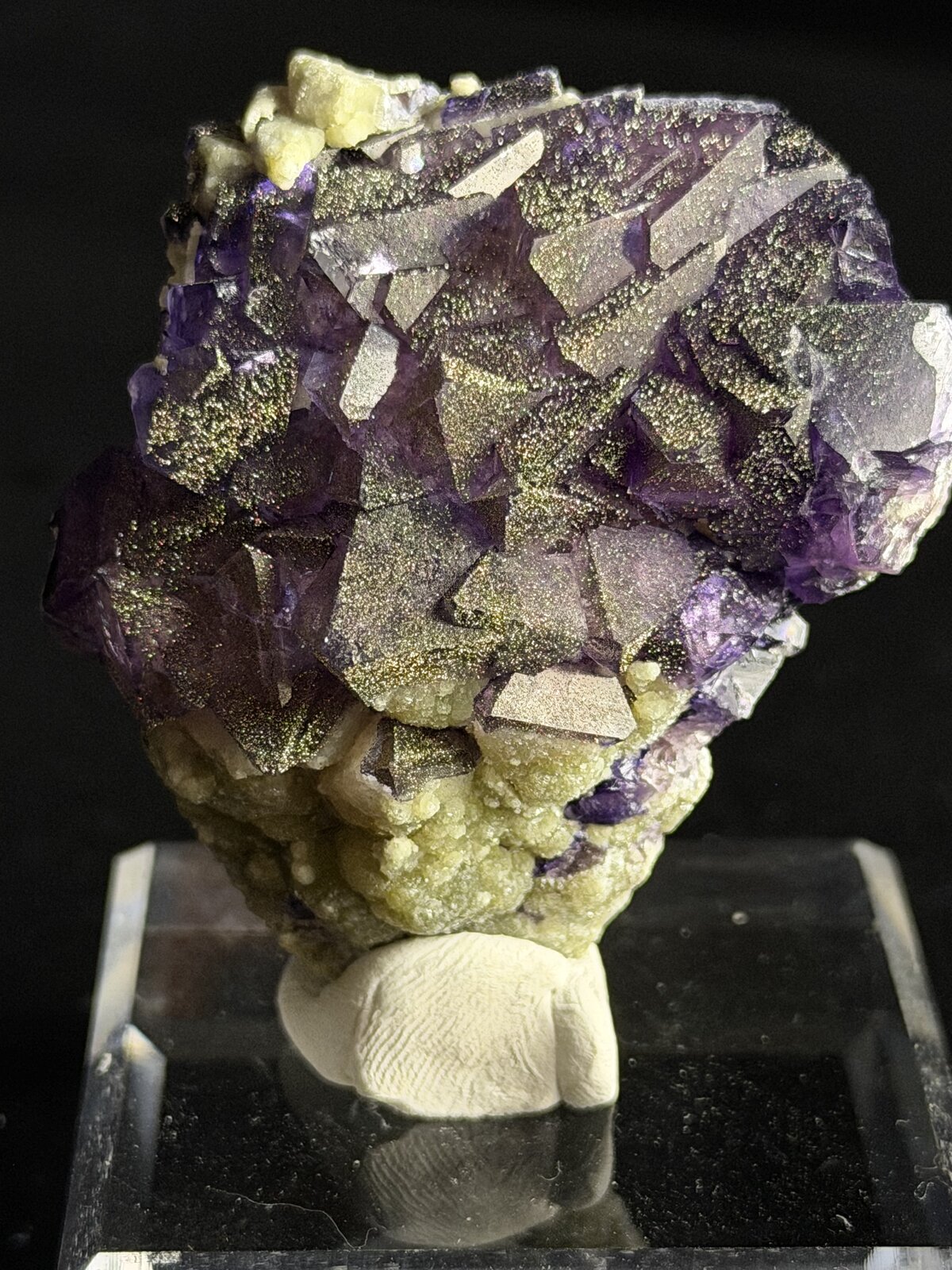 Fluorite
4.5 x 3cm
(Autor: QT.JojoGuo)