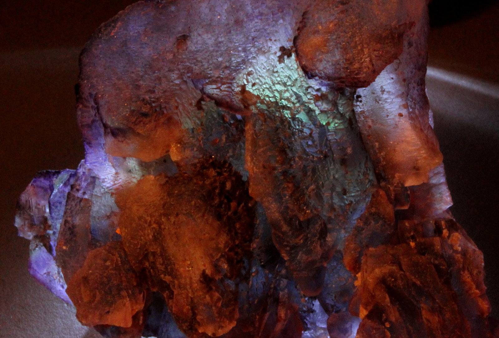 Fluorite
105 mm x 100 mm x 52 mm
(Autor: Don Lum)