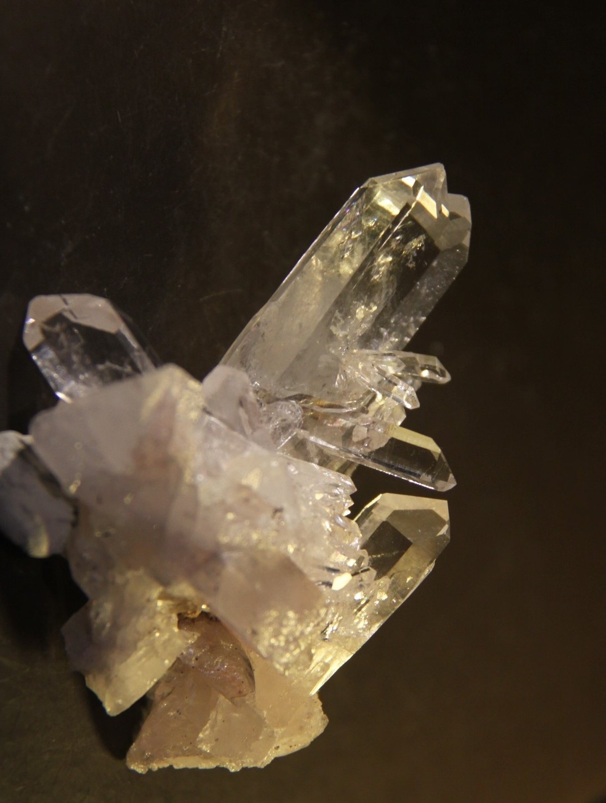Quartz
45mm x 67mm x 41mm
(Autor: Firmo Espinar)