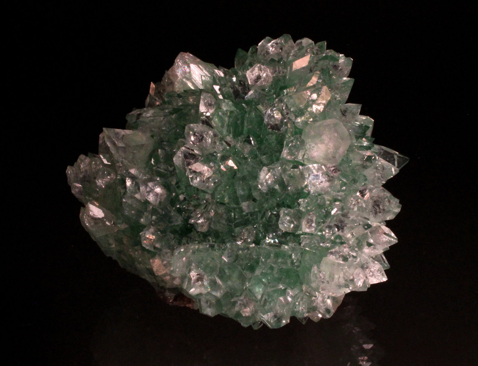 Fluorapophyllite-(K)
73mm x 72mm x 59 mm
(Autor: Don Lum)