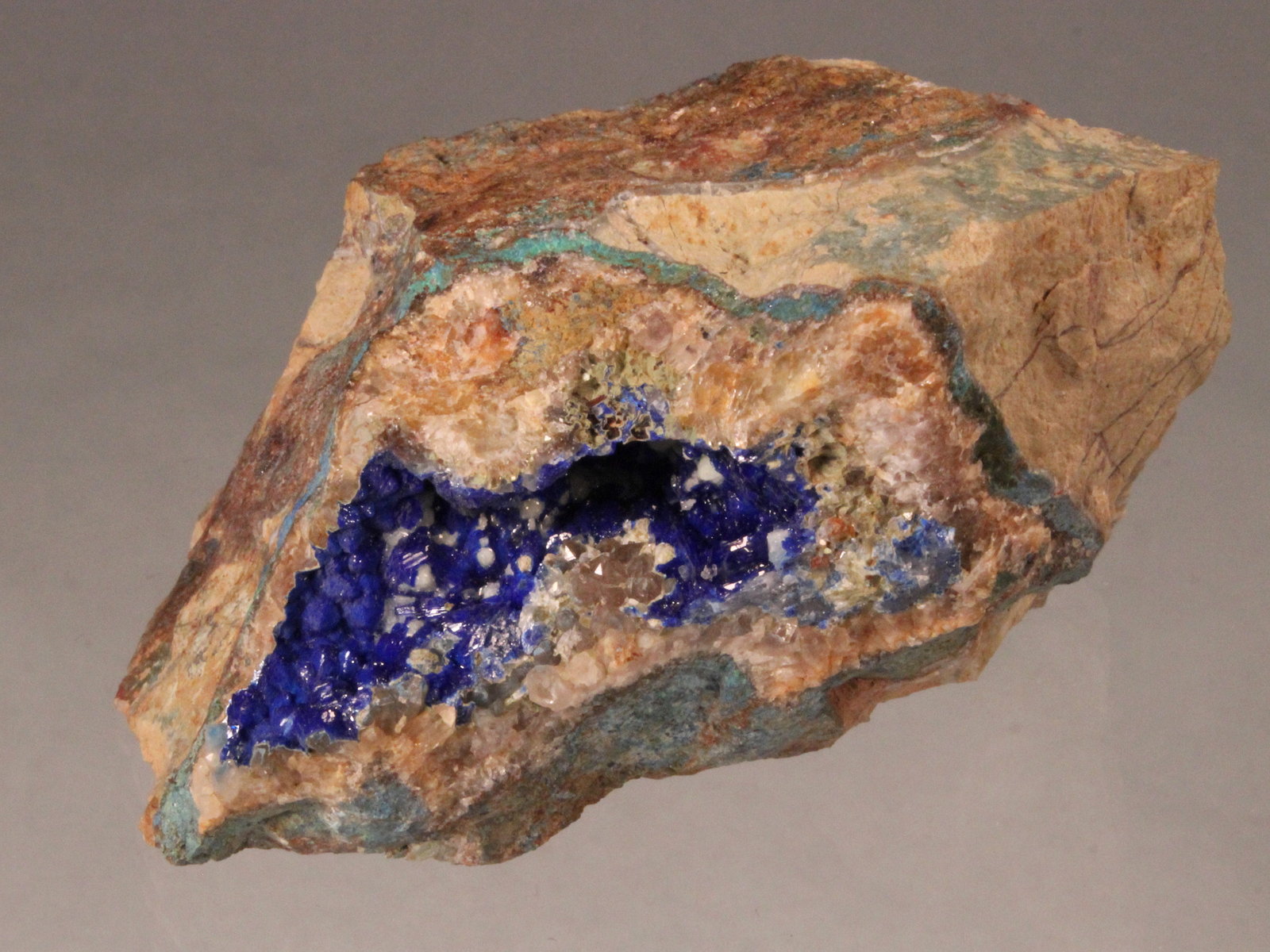 Linarite
80mm x 64mm x 39mm
(Autor: Don Lum)