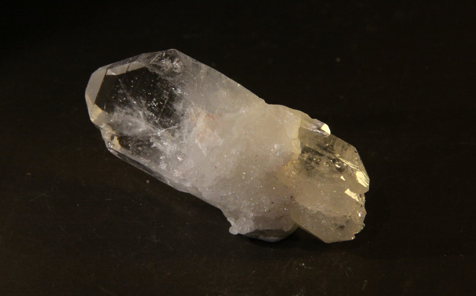 Quartz
67mm x 26mm x 18mm
(Autor: Firmo Espinar)