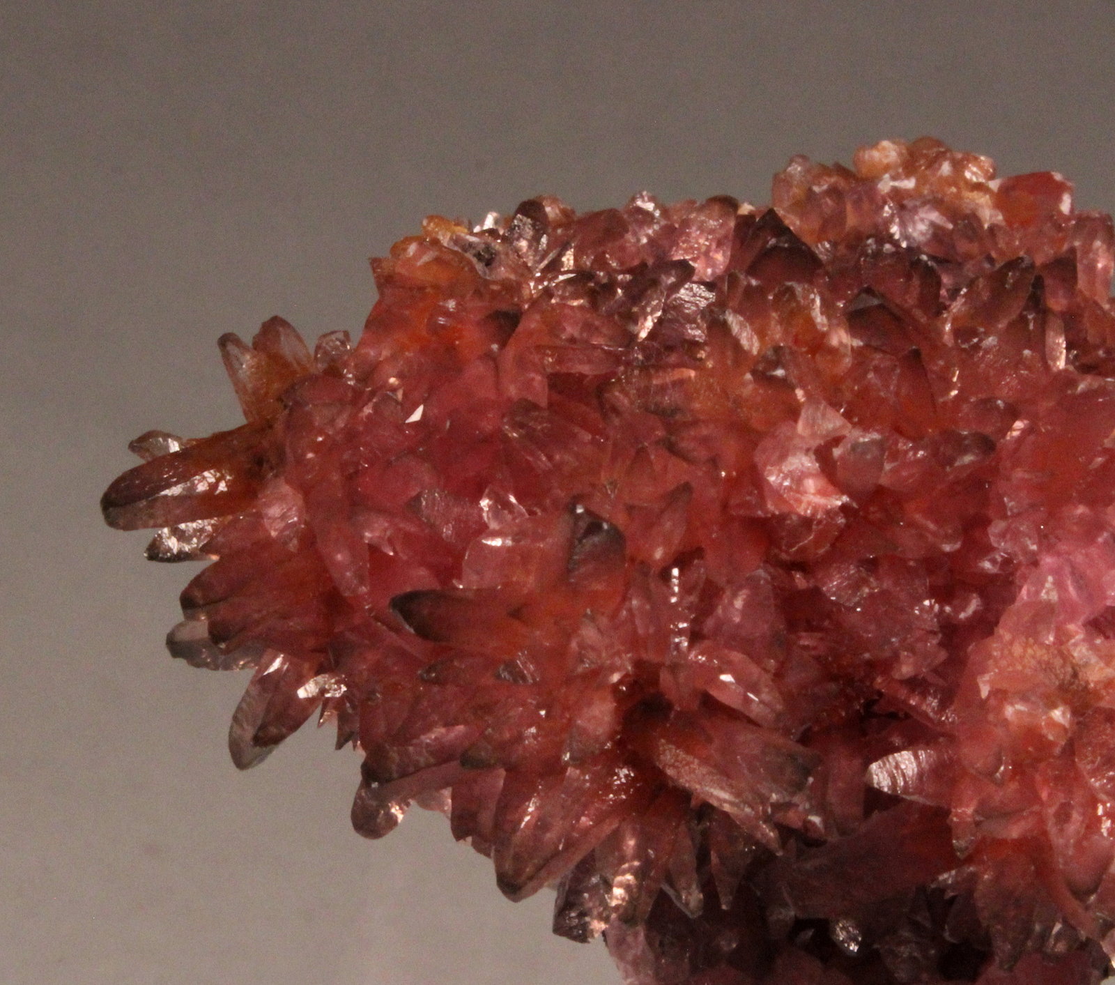 Calcite (variety cobaltoan calcite)
78mm x 75mm x 52mm
(Autor: Don Lum)