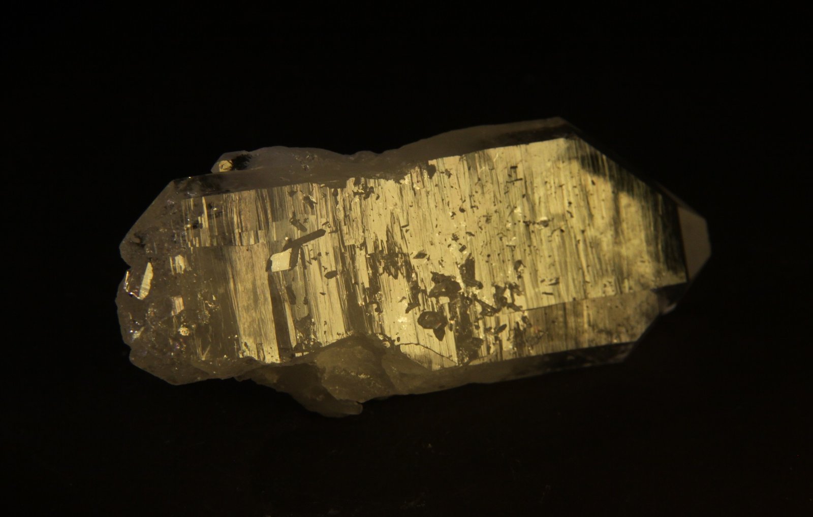 Quartz
67mm x 26mm x 18mm
(Autor: Firmo Espinar)