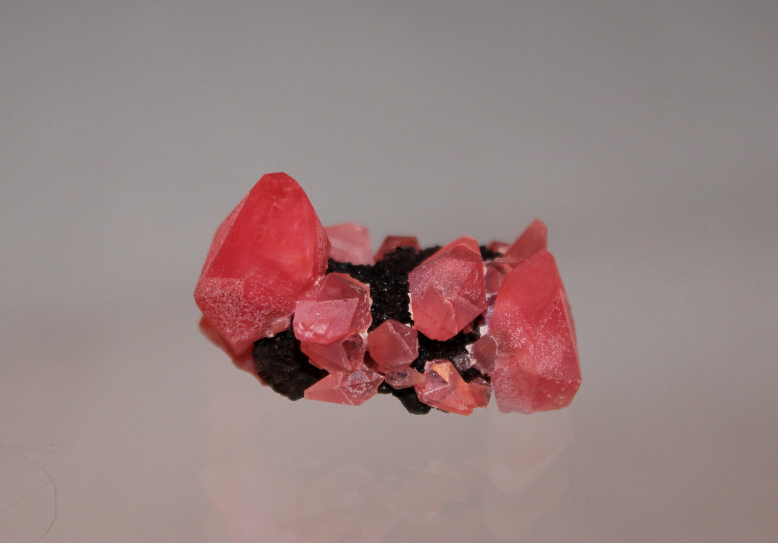 Rhodochrosite
33mm x 22mm x 24mm
(Autor: Don Lum)