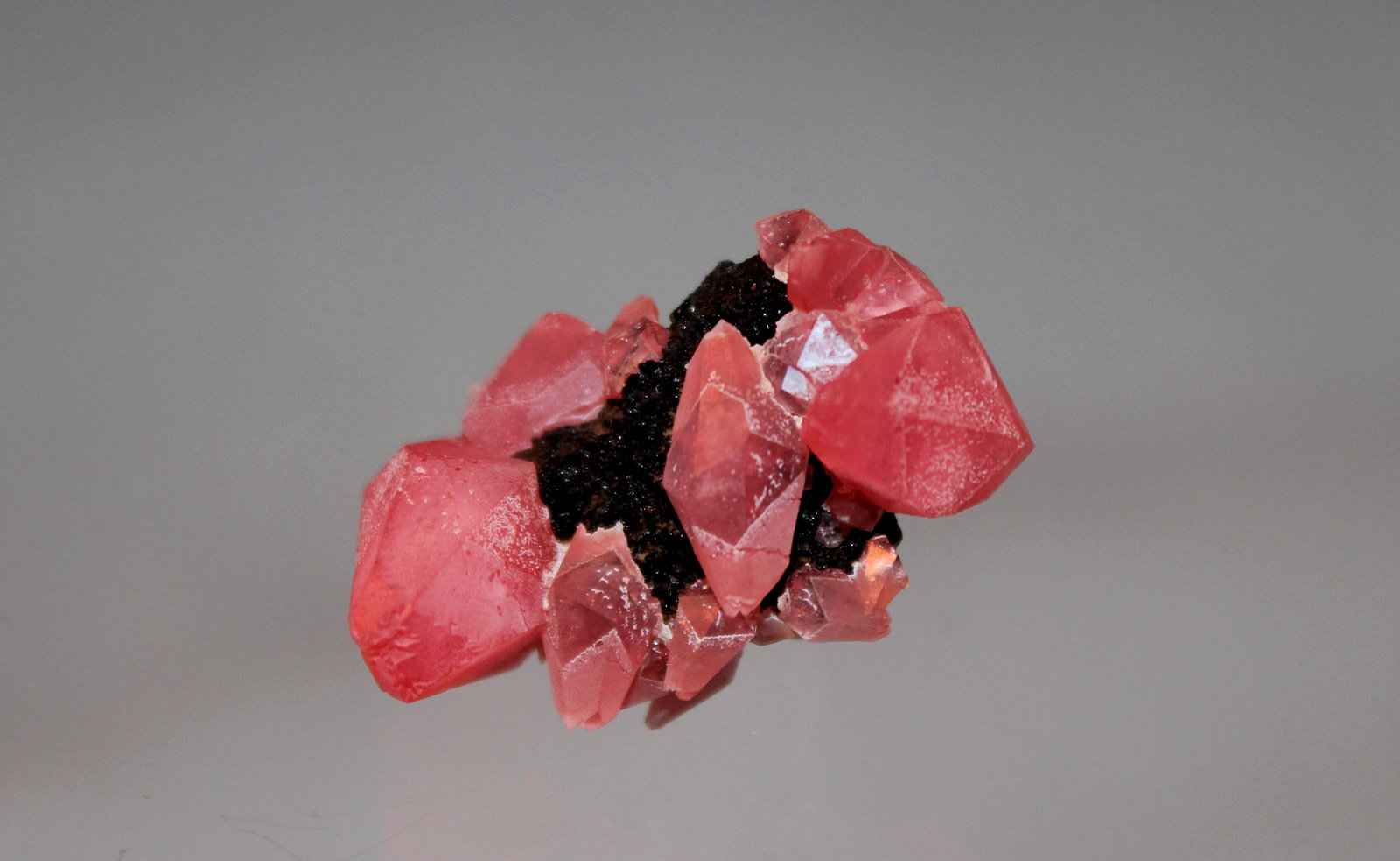 Rhodochrosite
33mm x 22mm x 24mm
(Autor: Don Lum)