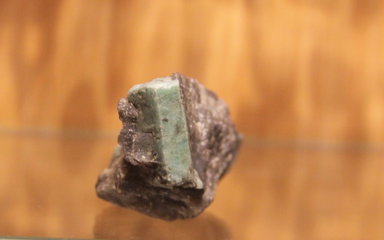 Beryl (variety emerald)
54 mm x 41 mm x 30 mm
(Autor: Firmo Espinar)