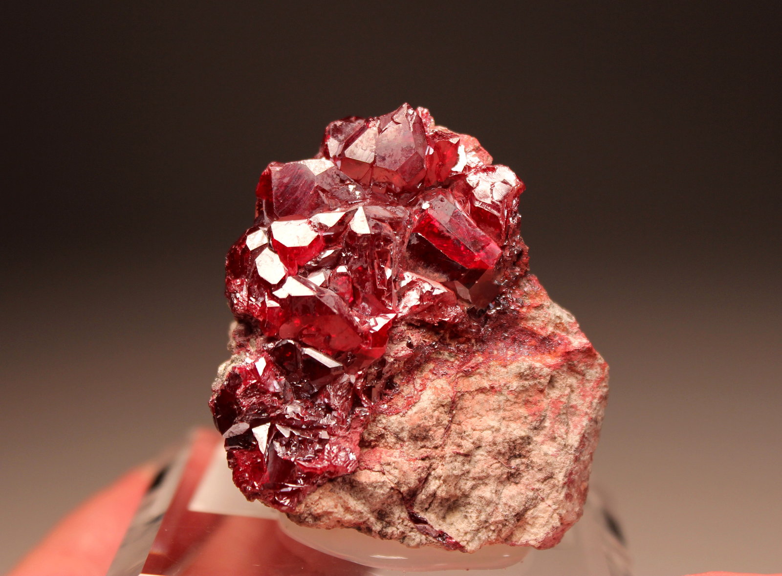 Cuprite
48mm x 45mm x 23mm
(Autor: Don Lum)