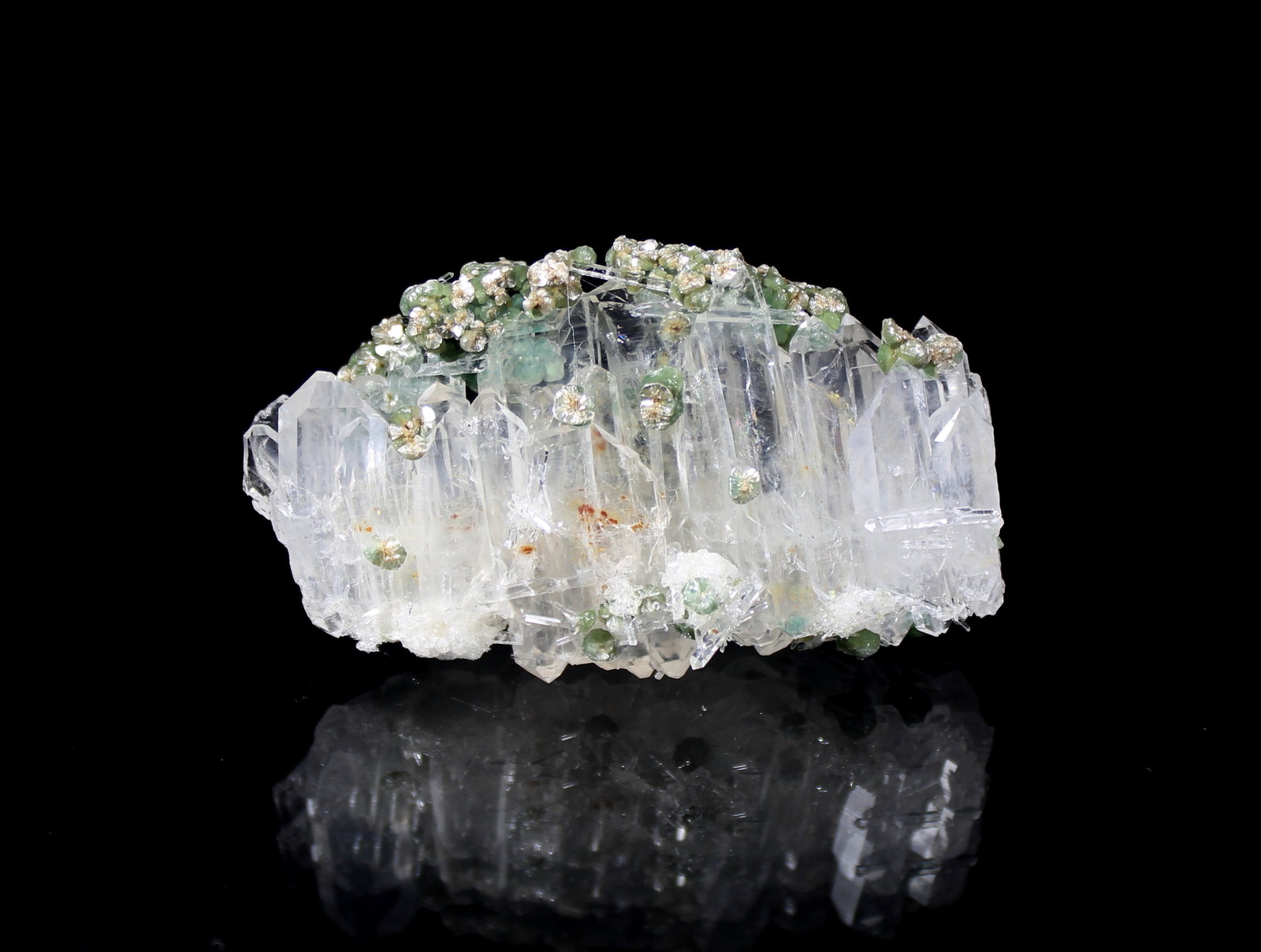 Cookeite, Quartz (variety faden)
65mm x 39mm x 26mm
(Autor: Don Lum)