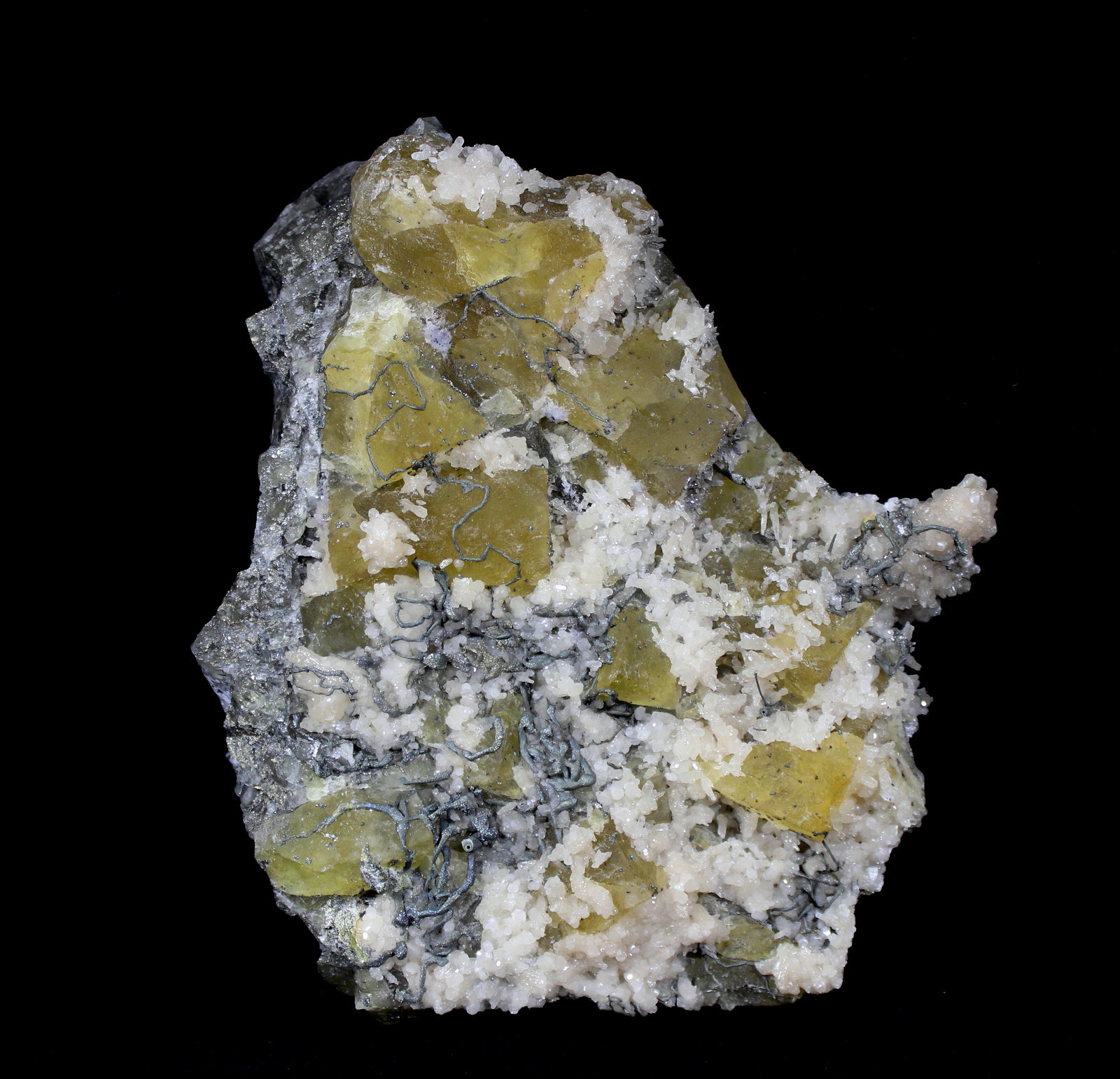 Fluorite, Calcite, Marcasite
220mm x 185mm x 47mm
(Autor: Don Lum)