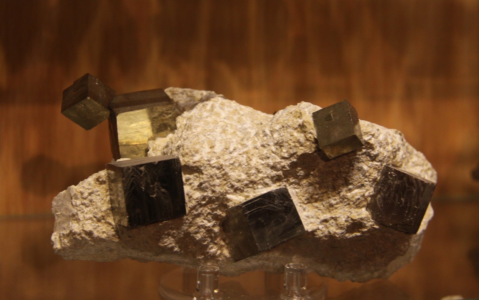 Pyrite
132mm x 64mm x 77mm
(Autor: Firmo Espinar)